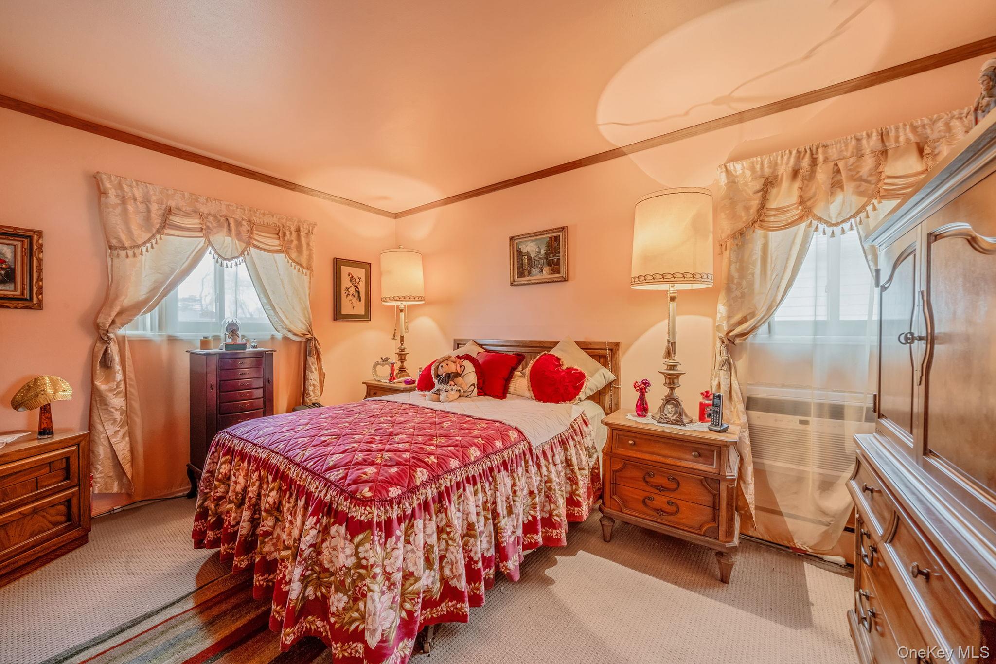 #20 photo, 1286 Dale Court, नासाउ काउंटी Seaford , NY 11783