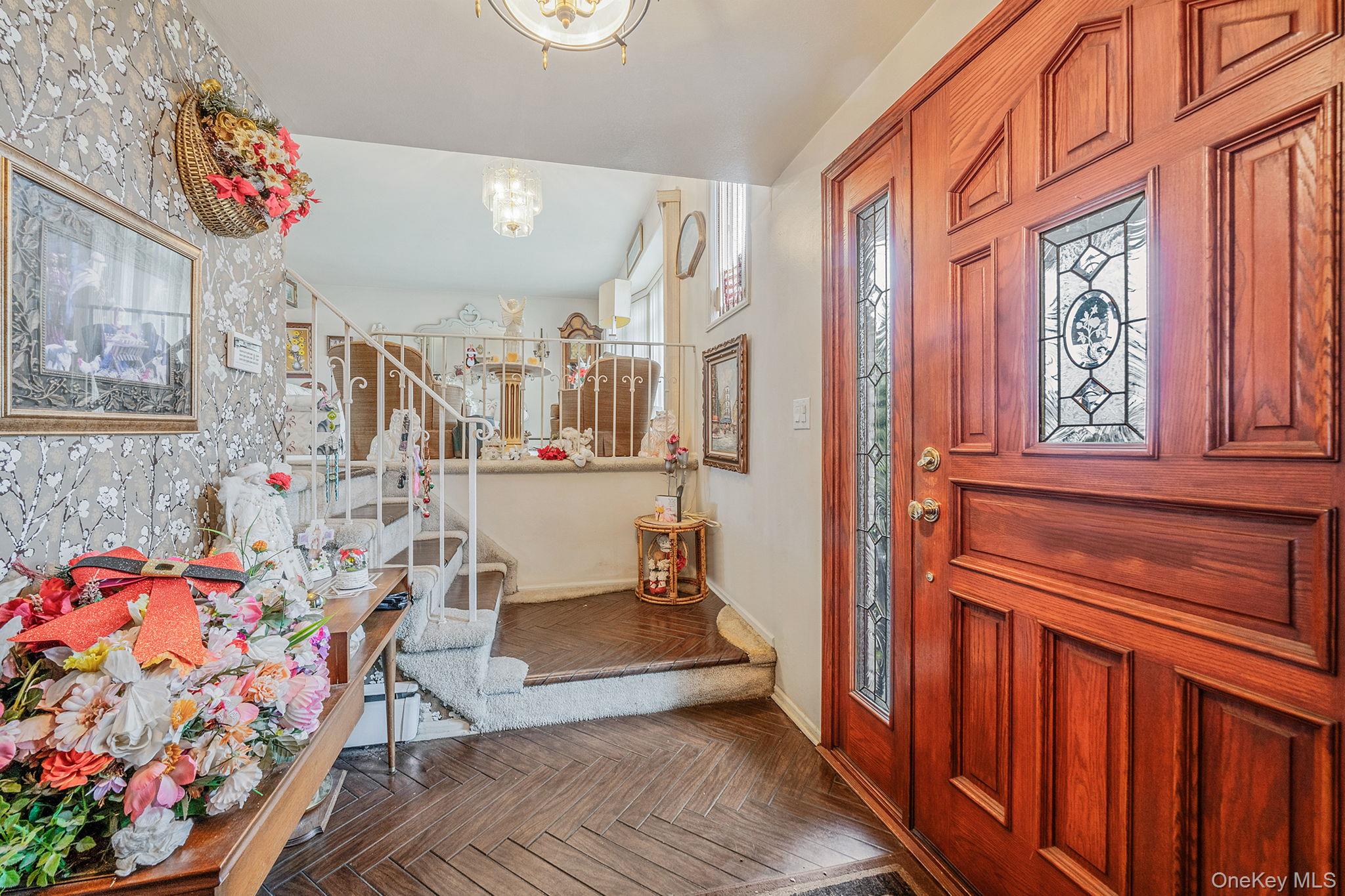 #5 photo, 1286 Dale Court, नासाउ काउंटी Seaford , NY 11783