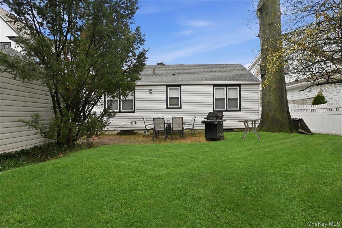 #20 photo, 163 Elm Street, নাসাউ কাউন্টি Roslyn Heights , NY 11577