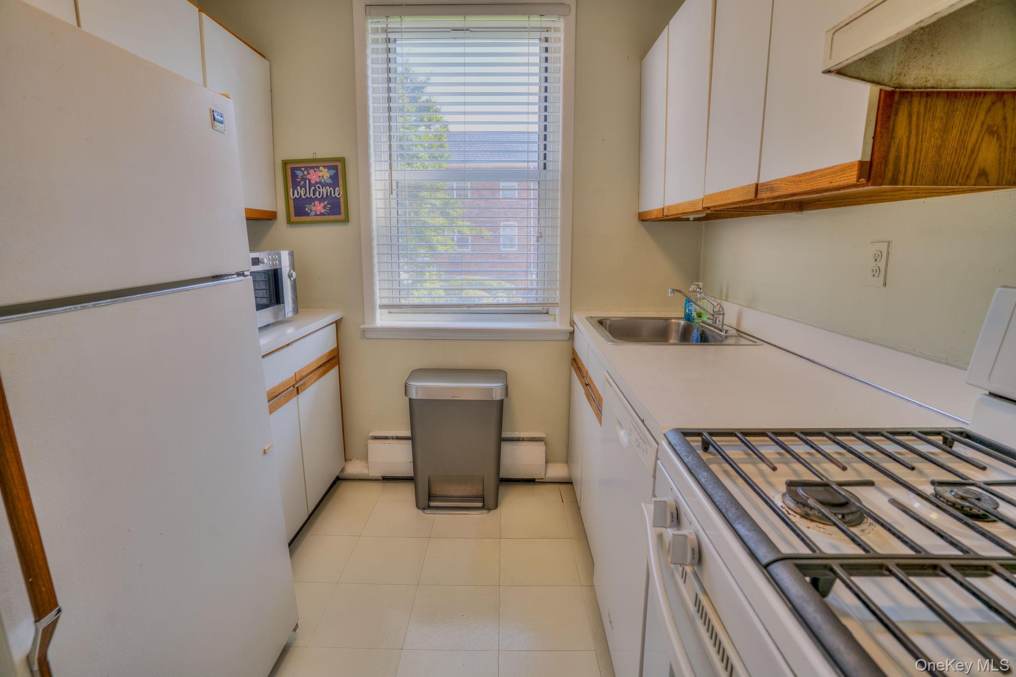 #15 photo, 20 Daley Place, Lynbrook , NY 11563