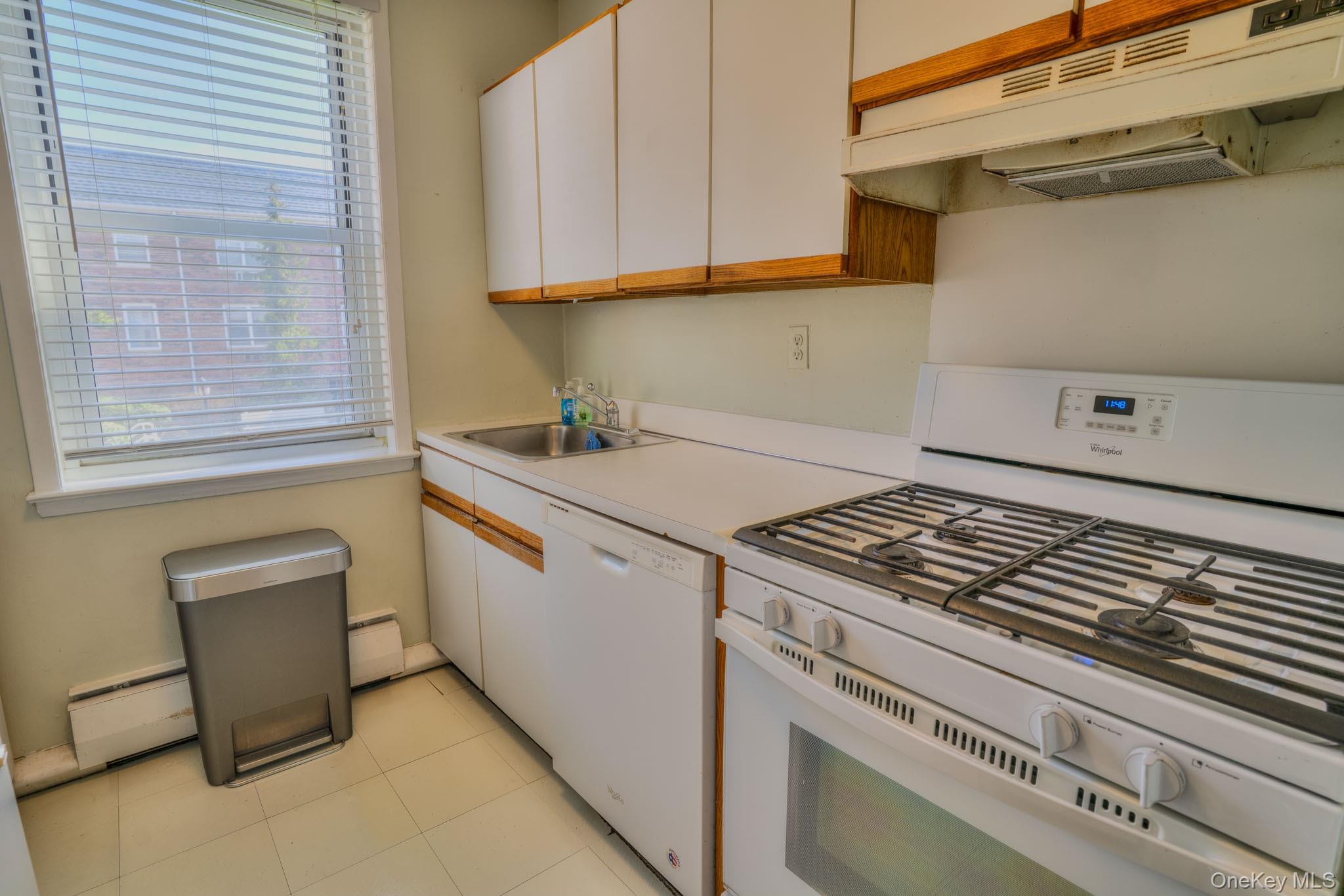 #16 photo, 20 Daley Place, Lynbrook , NY 11563