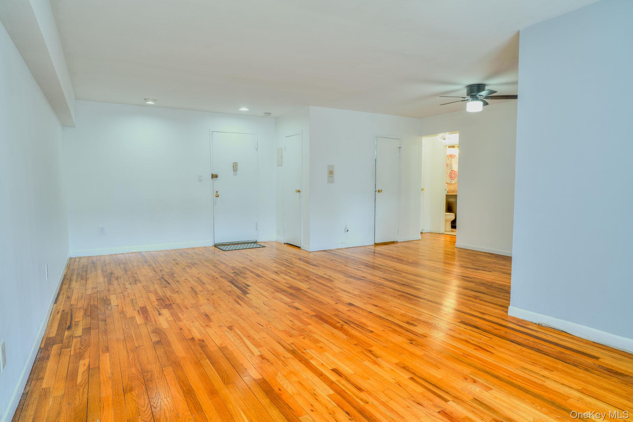 #7 photo, 20 Daley Place, Lynbrook , NY 11563