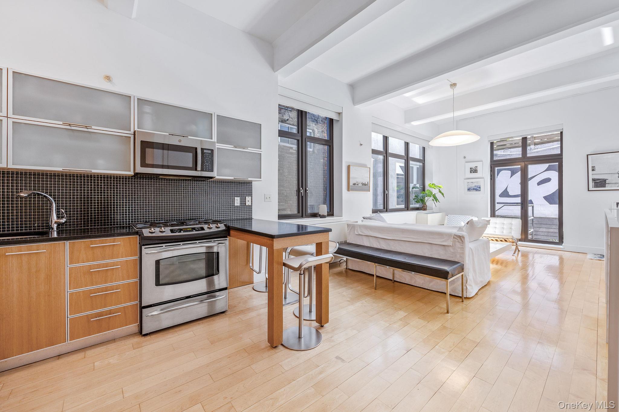 #9 photo, 242 S 1st Street, ব্রুকলিন Brooklyn , NY 11211