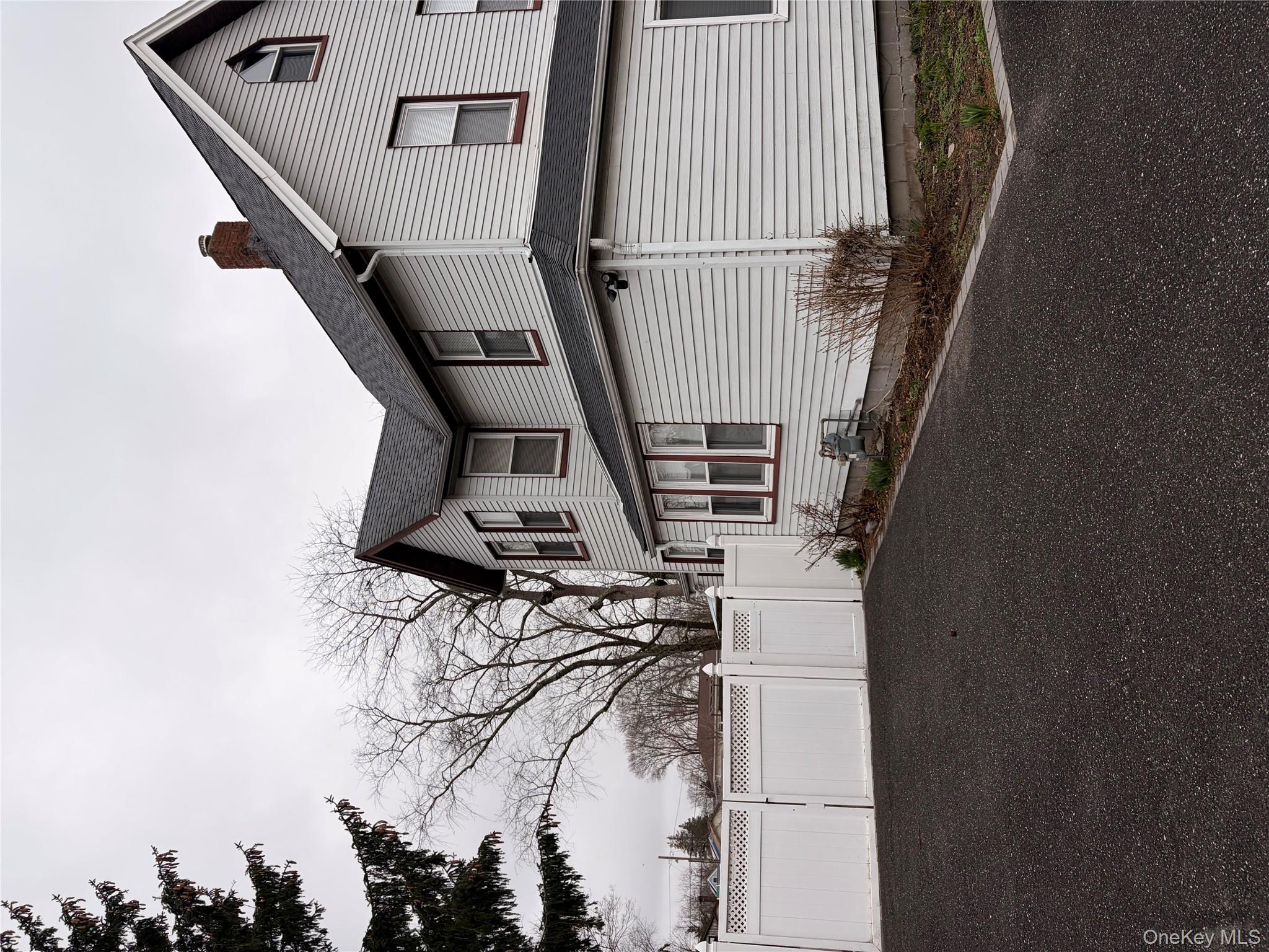 #2 photo, 25 Hazel Street, সাফোক কাউন্টি Central Islip , NY 11722