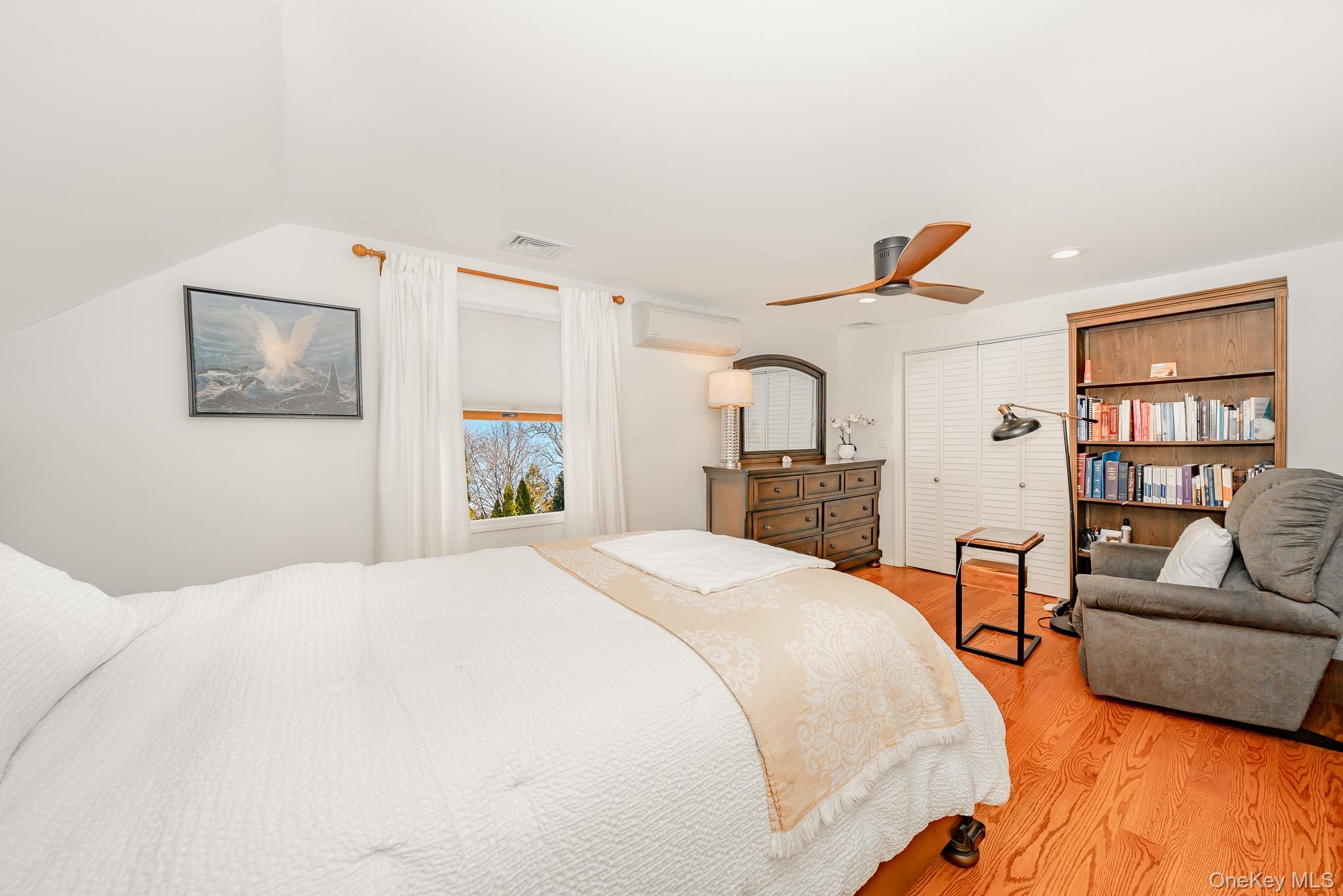 #15 photo, 2420 Willow Street, নাসাউ কাউন্টি Wantagh , NY 11793