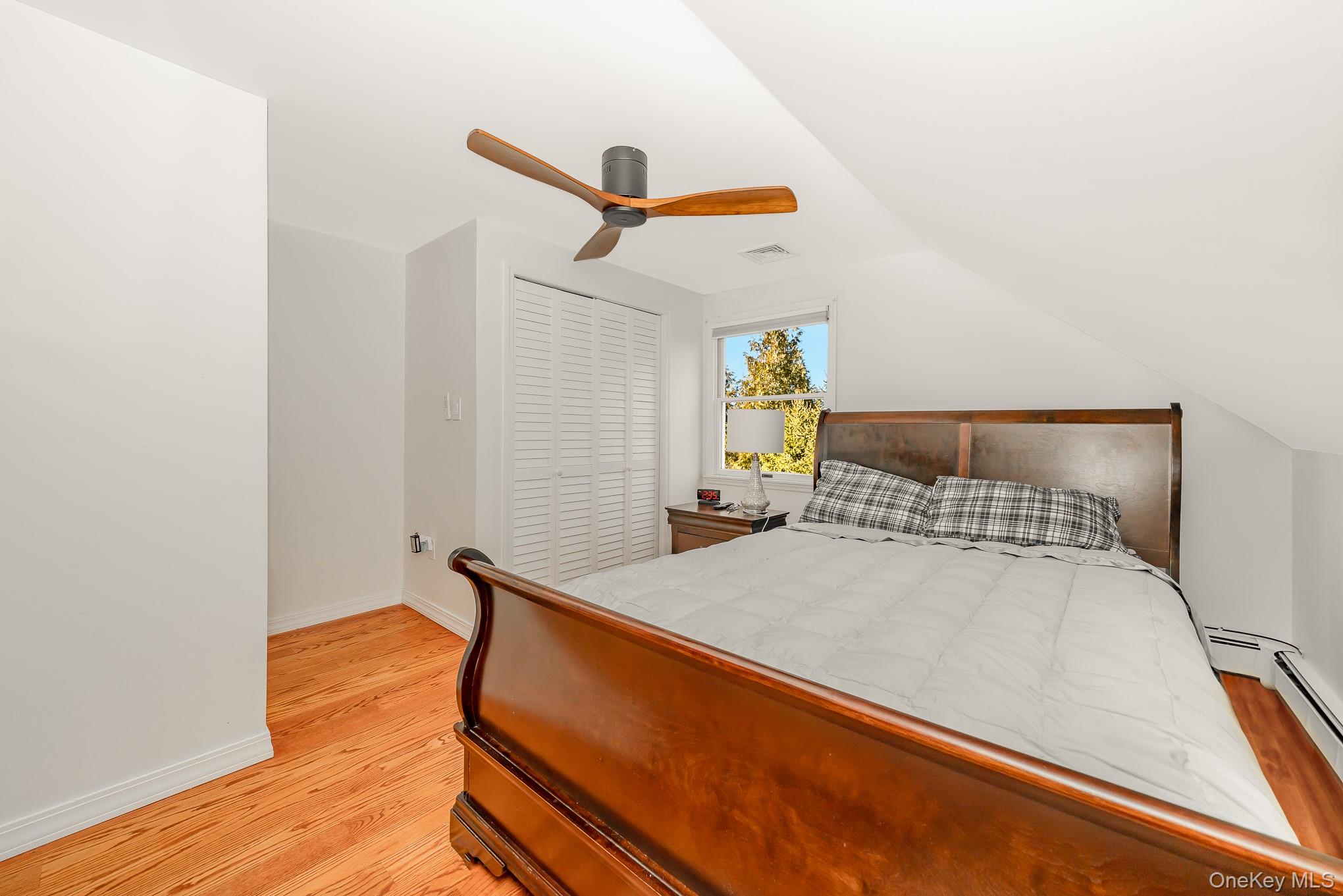 #17 photo, 2420 Willow Street, নাসাউ কাউন্টি Wantagh , NY 11793