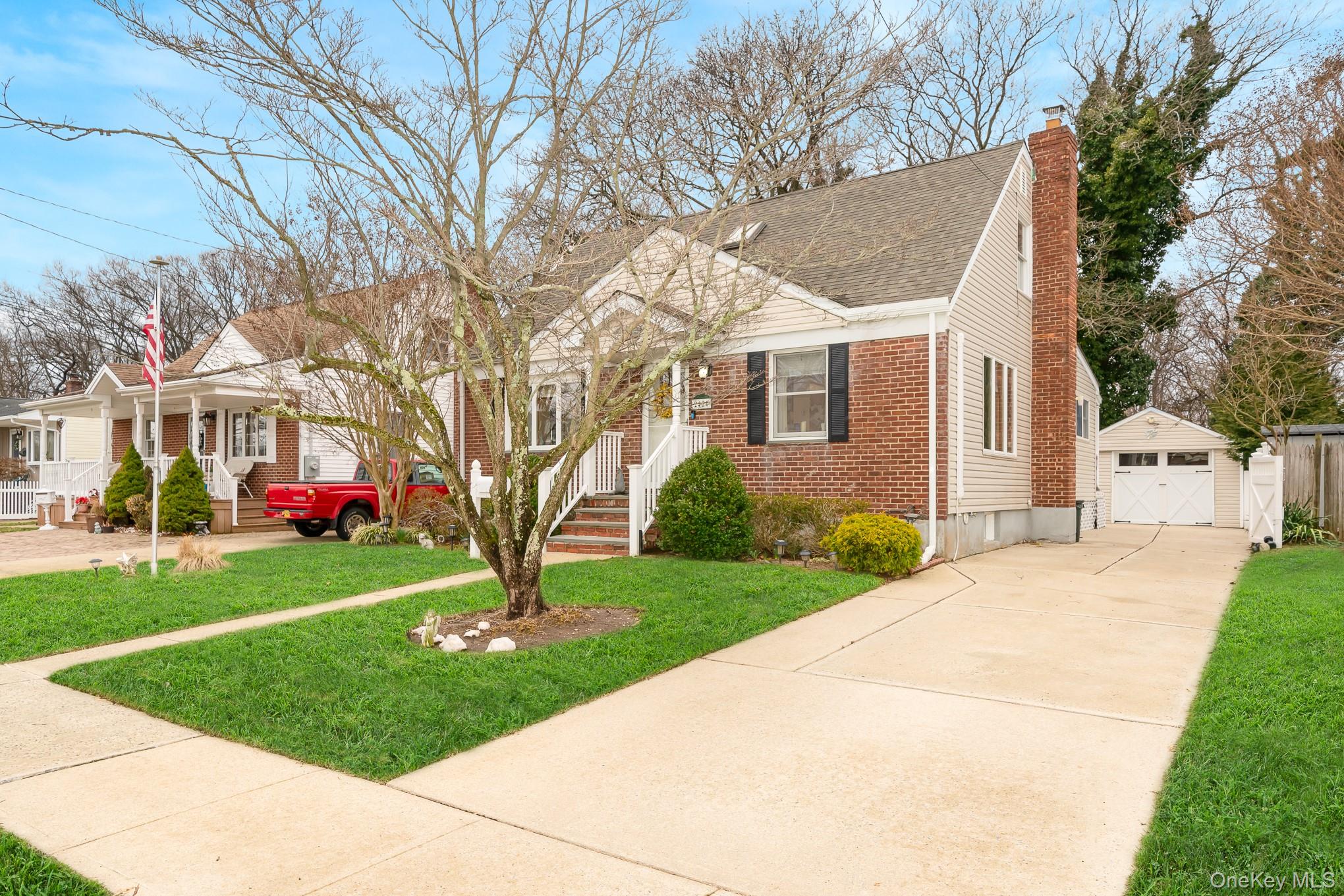 #3 photo, 2420 Willow Street, নাসাউ কাউন্টি Wantagh , NY 11793