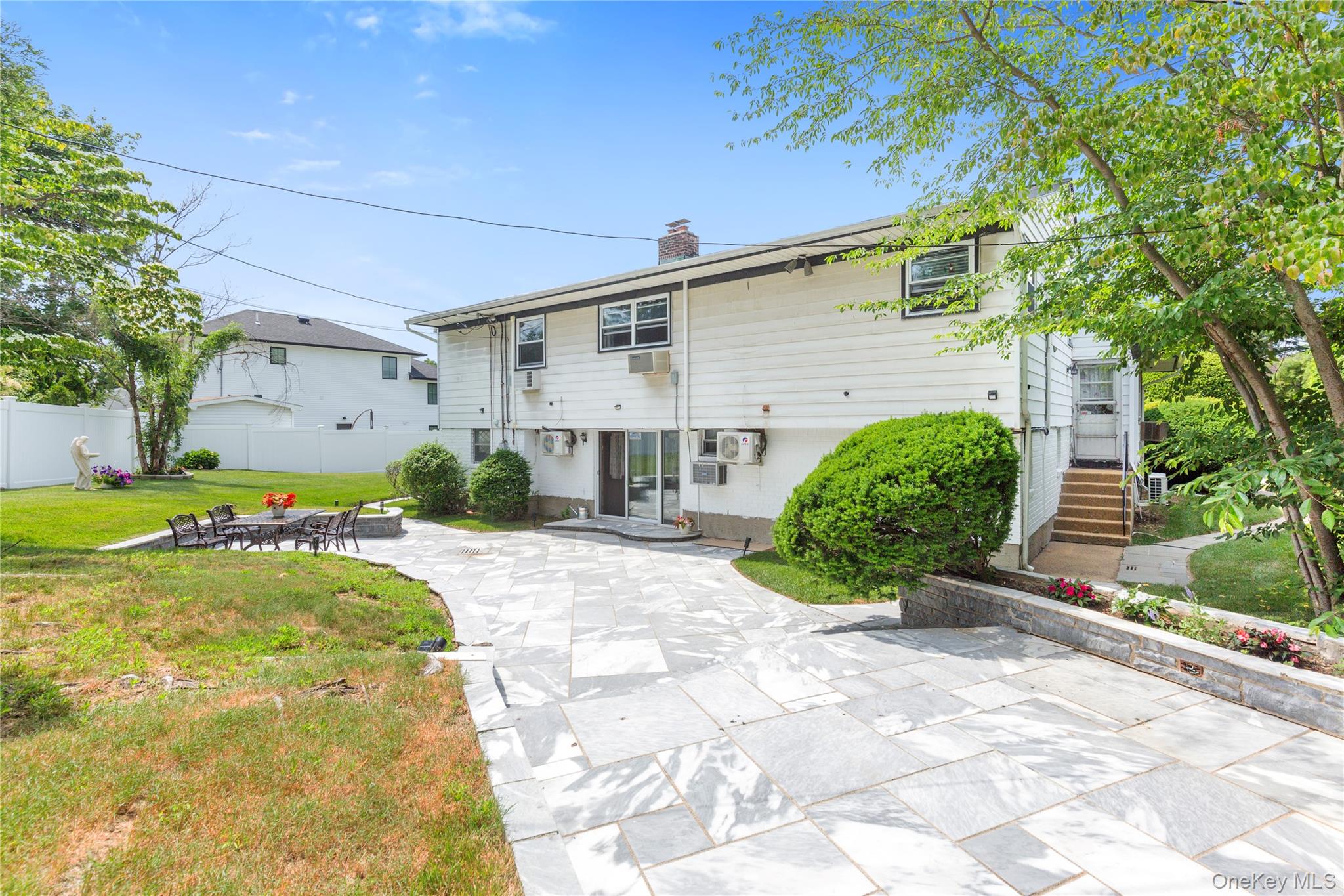 #16 photo, 57 Merry Lane, নাসাউ কাউন্টি Jericho , NY 11753