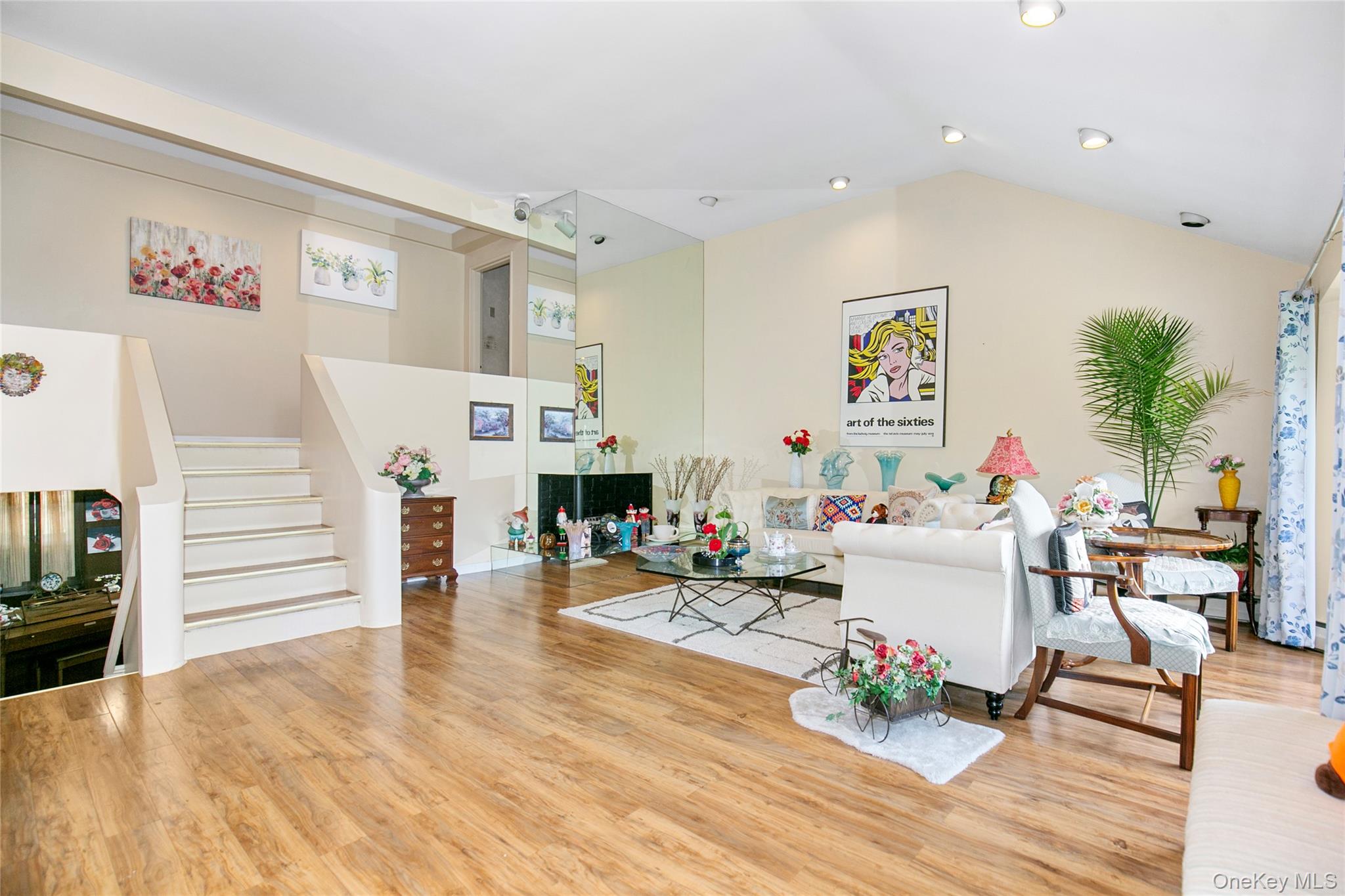 #2 photo, 57 Merry Lane, নাসাউ কাউন্টি Jericho , NY 11753