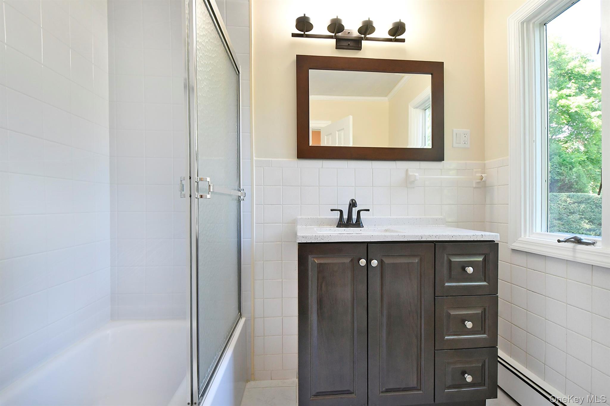 #12 photo, 9 Koster Court, সাফোক কাউন্টি Huntington Station , NY 11746