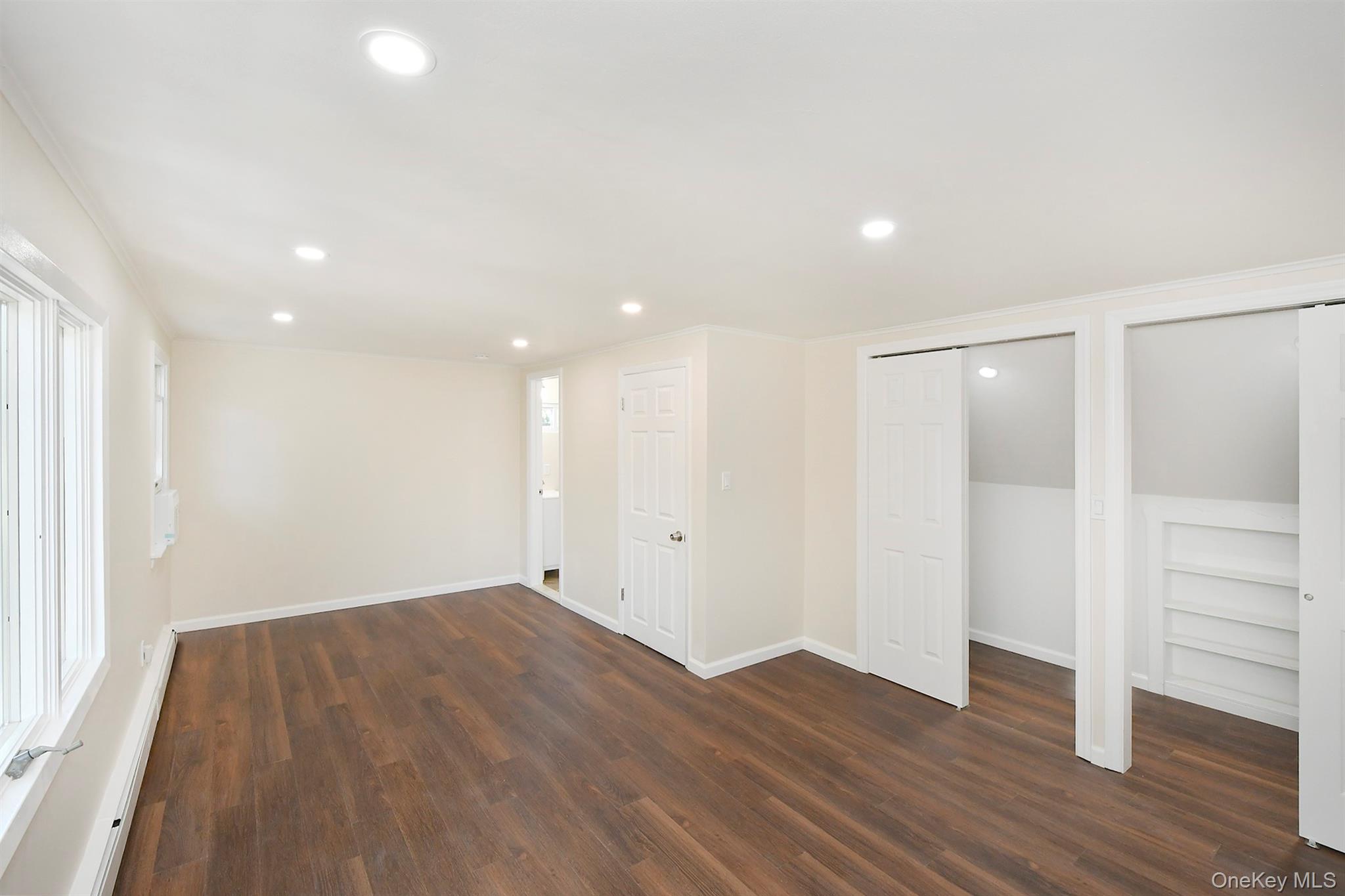 #15 photo, 9 Koster Court, সাফোক কাউন্টি Huntington Station , NY 11746