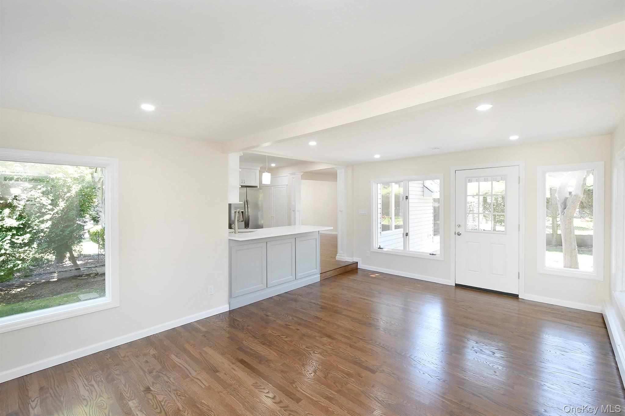 #9 photo, 9 Koster Court, সাফোক কাউন্টি Huntington Station , NY 11746