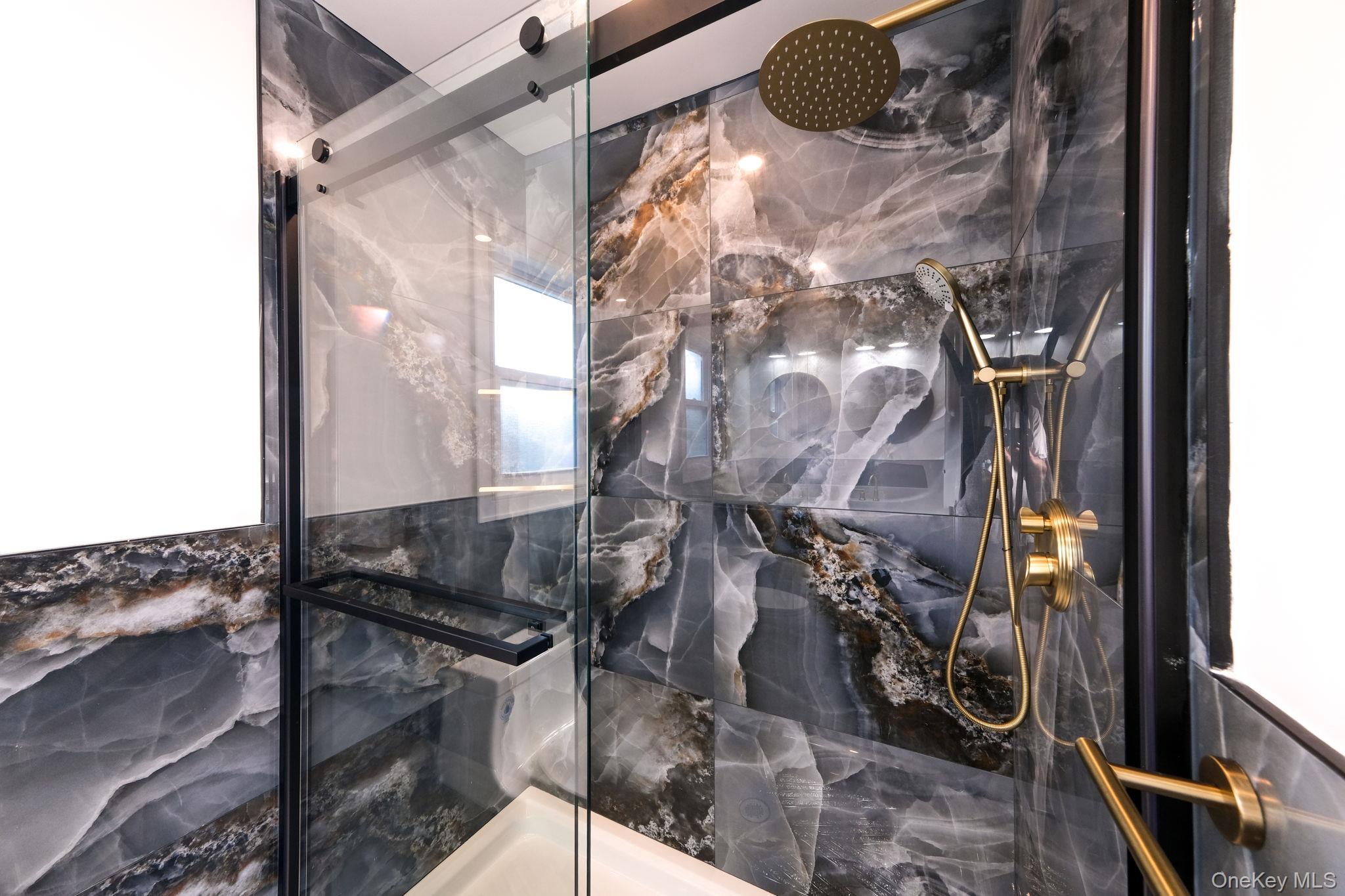 #17 photo, 2 Polo Street, सफ़ोक काउंटी Dix Hills , NY 11746