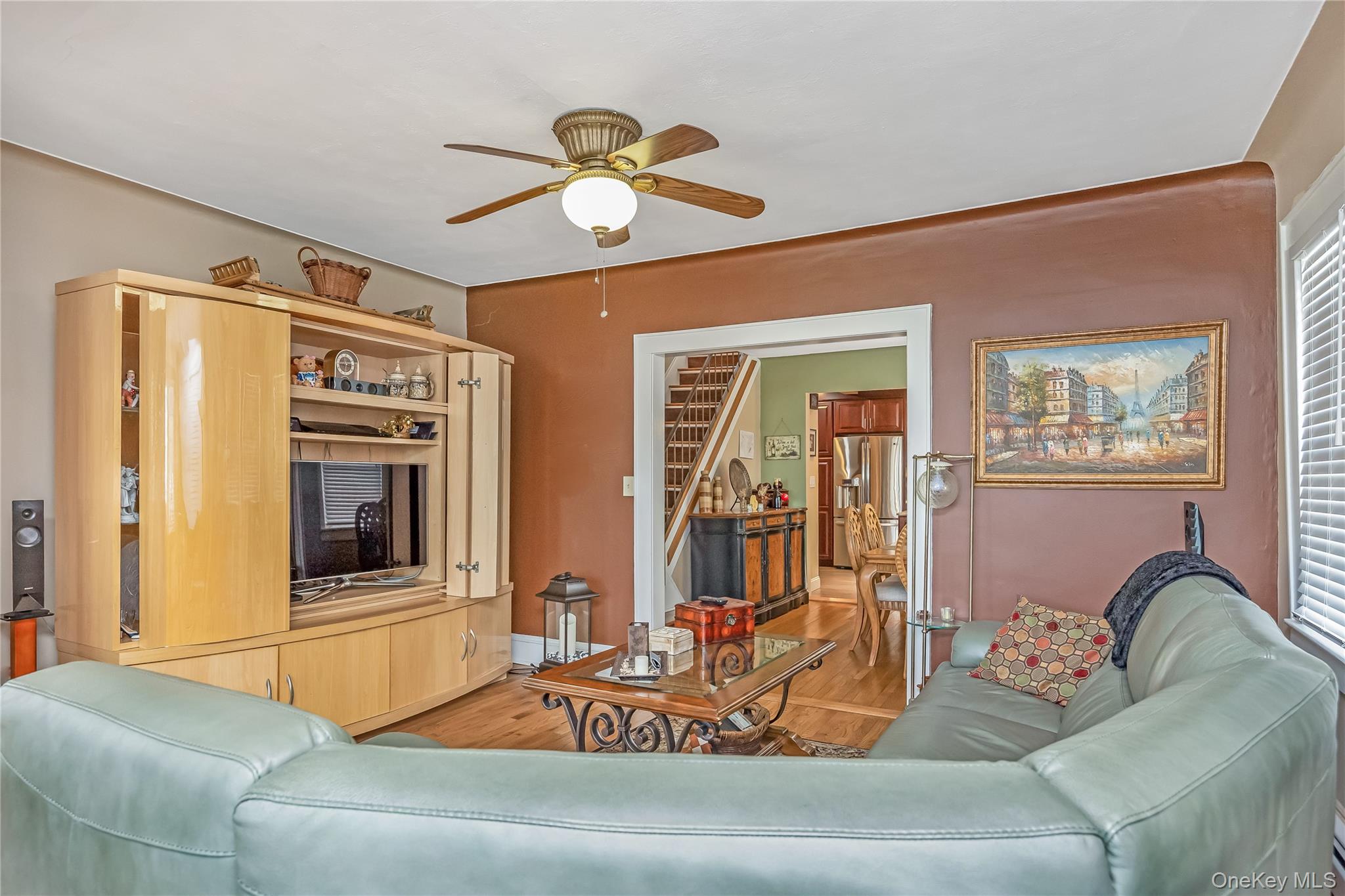 #8 photo, 921 N 5th Street, নাসাউ কাউন্টি New Hyde Park , NY 11040