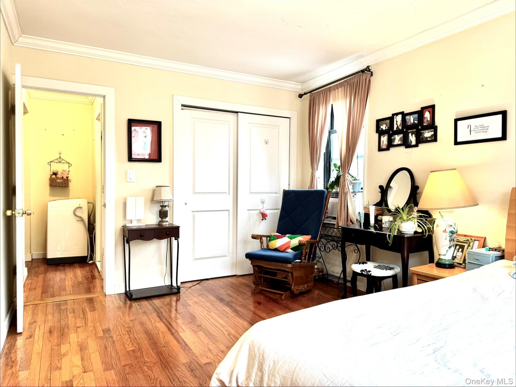 #7 photo, 150-25 72ND Road, কুইন্‌স Kew Garden Hills , NY 11367