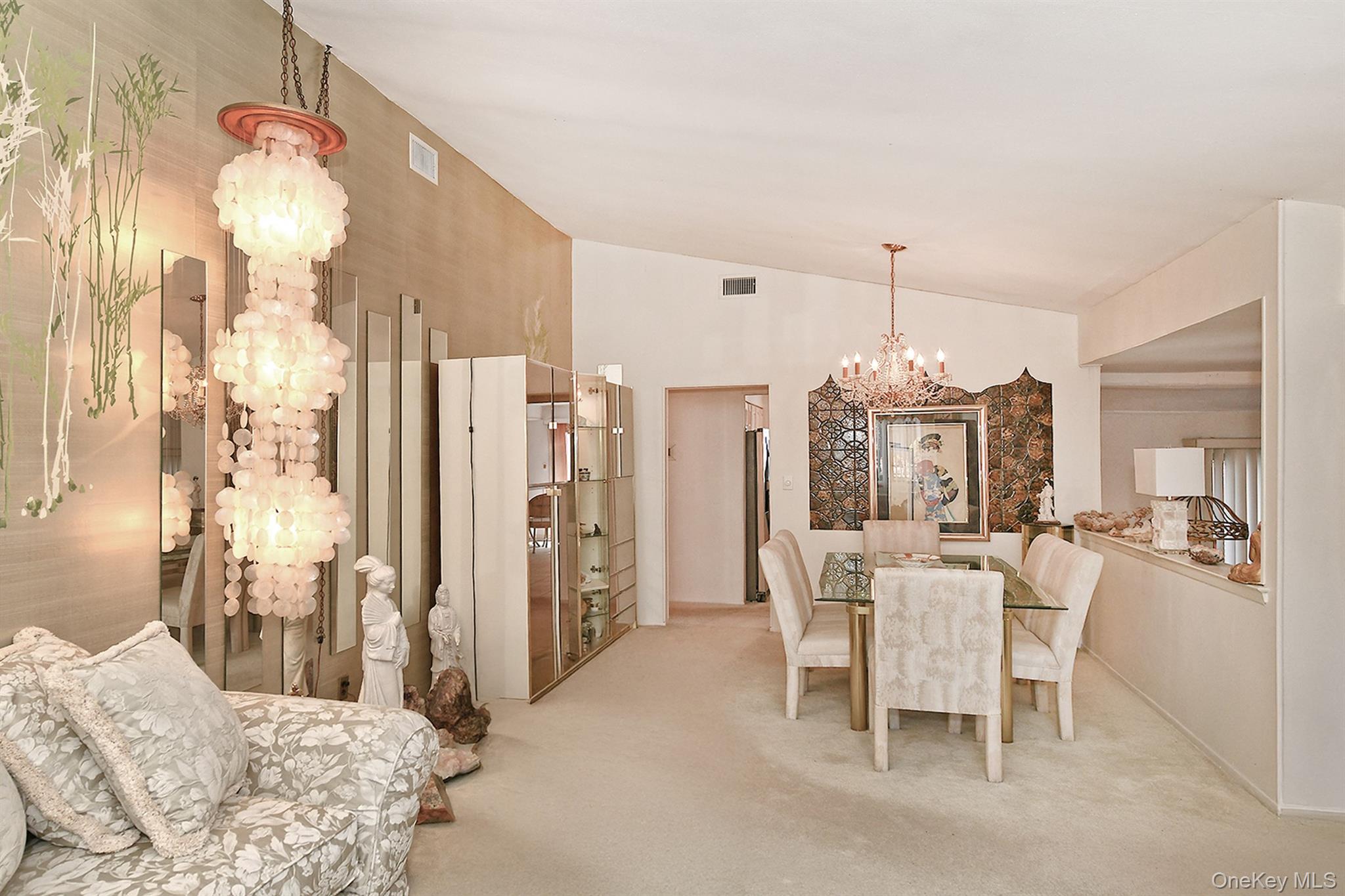 #11 photo, 22 Pioneer Boulevard, সাফোক কাউন্টি South Huntington , NY 11746