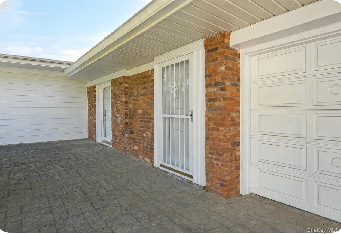 #2 photo, 22 Pioneer Boulevard, সাফোক কাউন্টি South Huntington , NY 11746