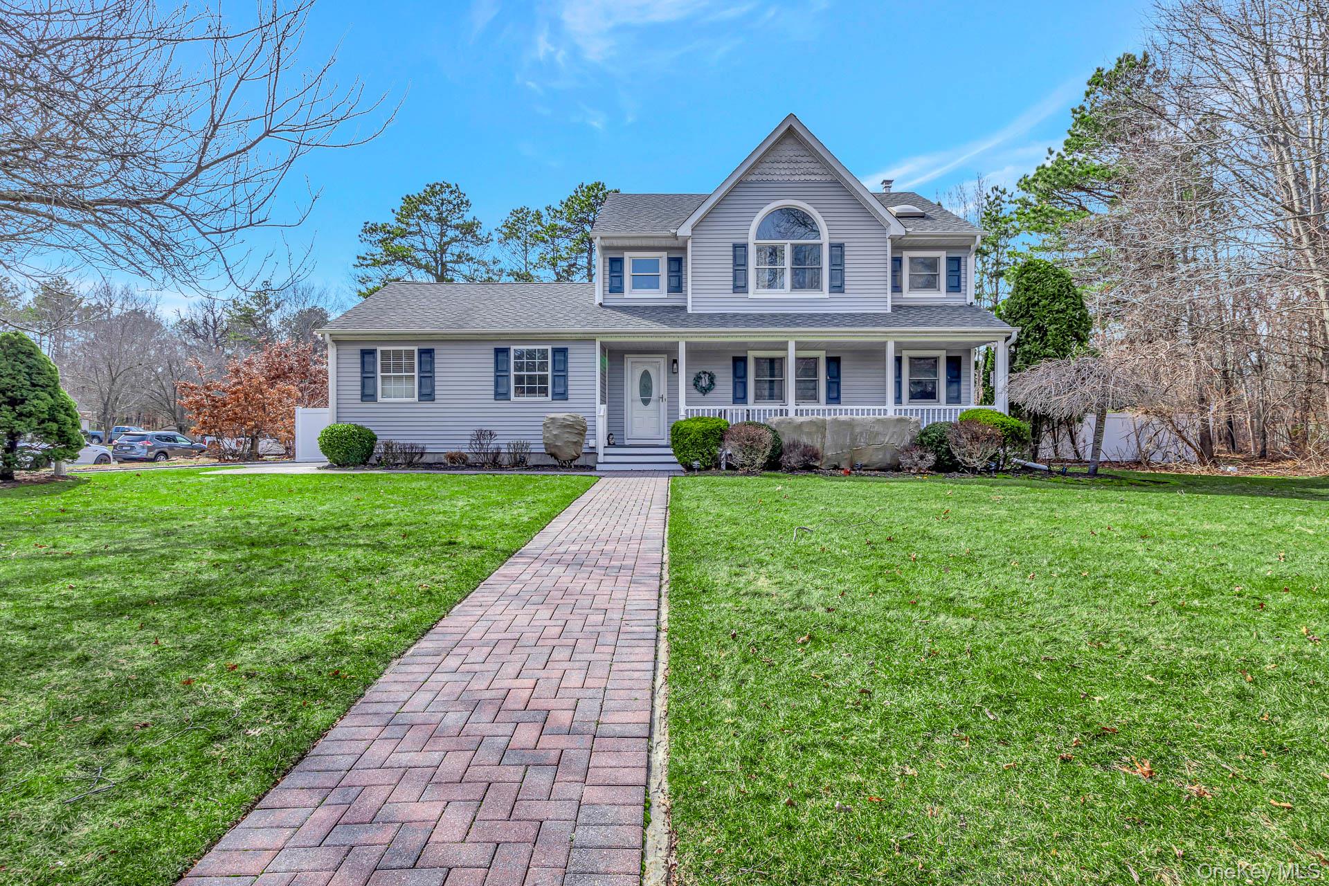 #1 photo, 10 Tall Oaks Court, Manorville , NY 11949