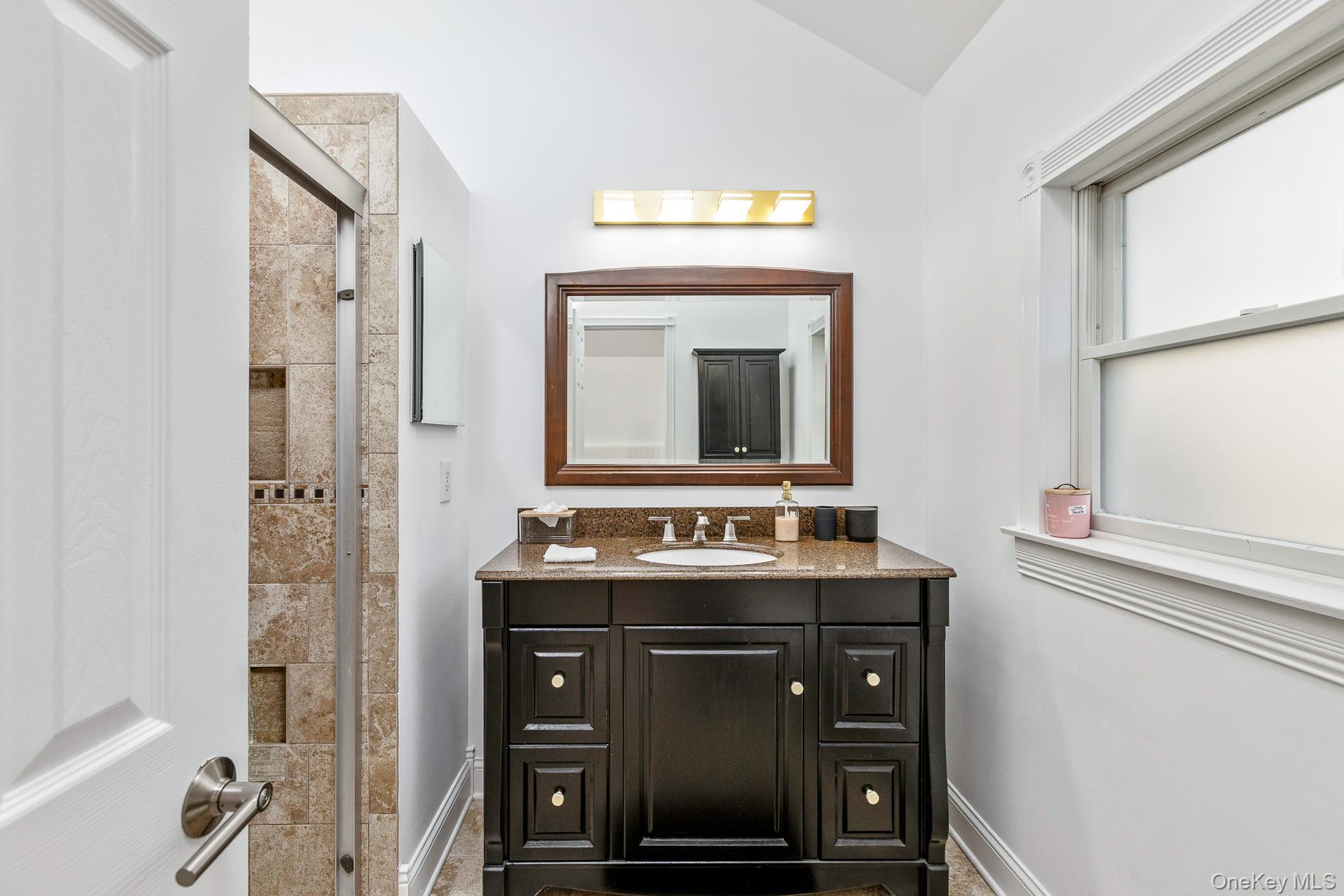 #11 photo, 10 Tall Oaks Court, Manorville , NY 11949