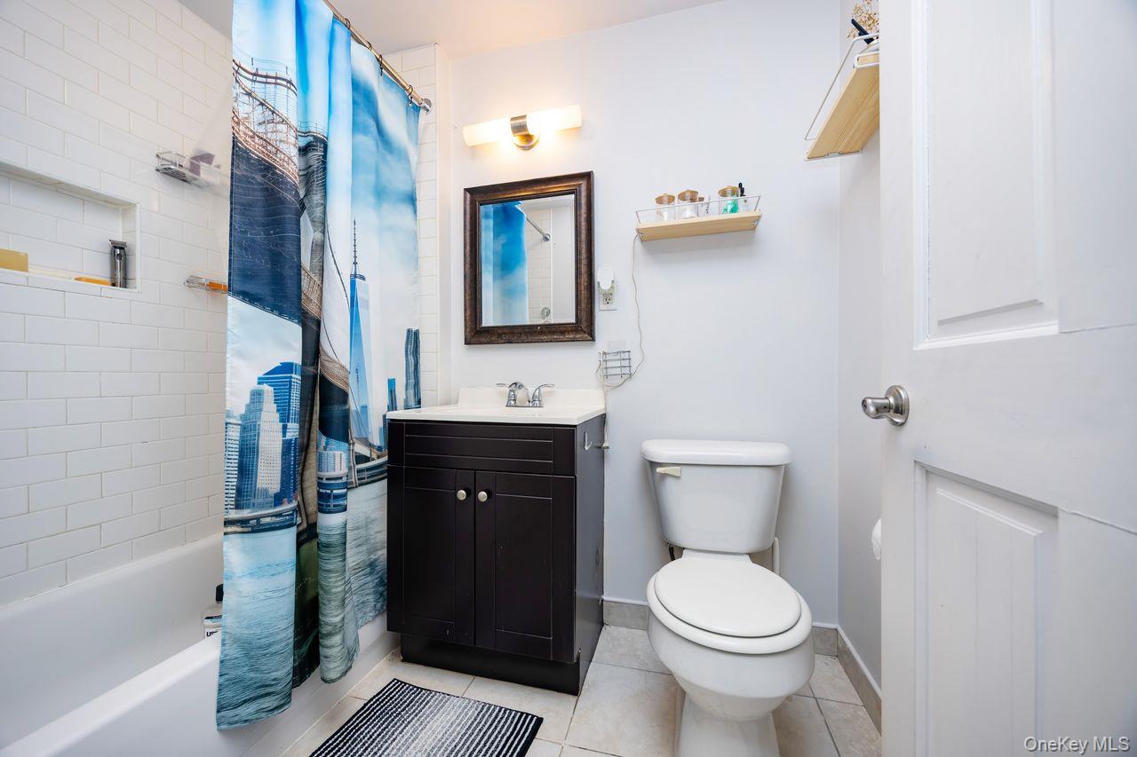 #12 photo, 141-16 84th Drive, कुईंस Briarwood , NY 11435