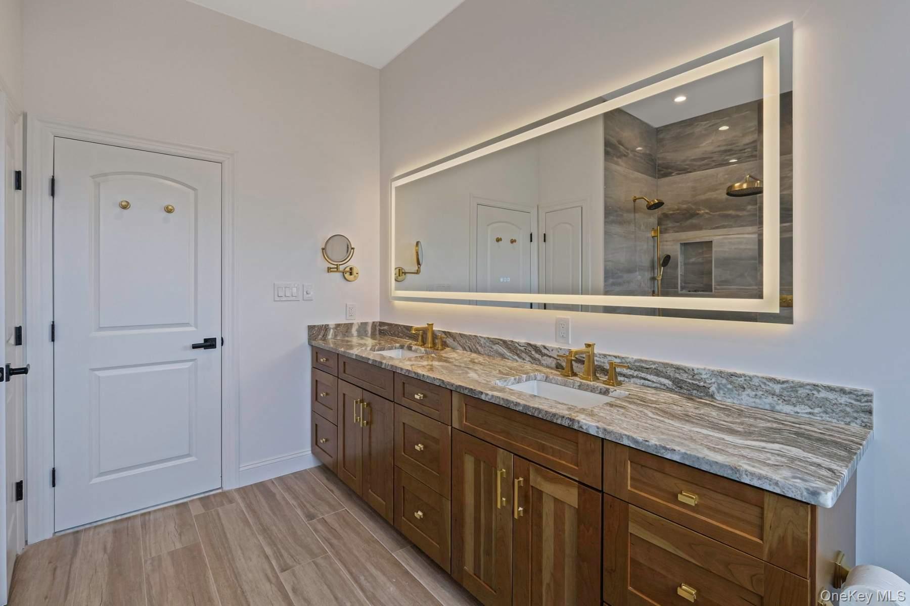 #21 photo, 457 Pond Path, সাফোক কাউন্টি East Setauket , NY 11733