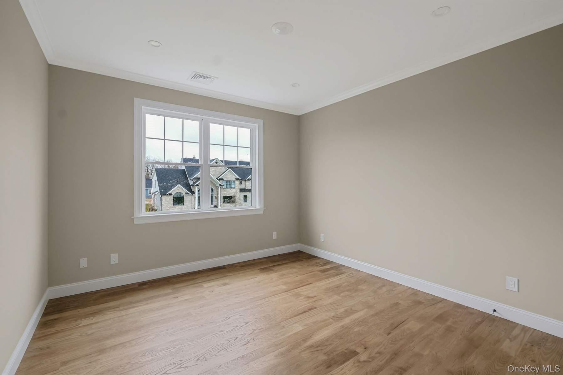 #24 photo, 457 Pond Path, সাফোক কাউন্টি East Setauket , NY 11733