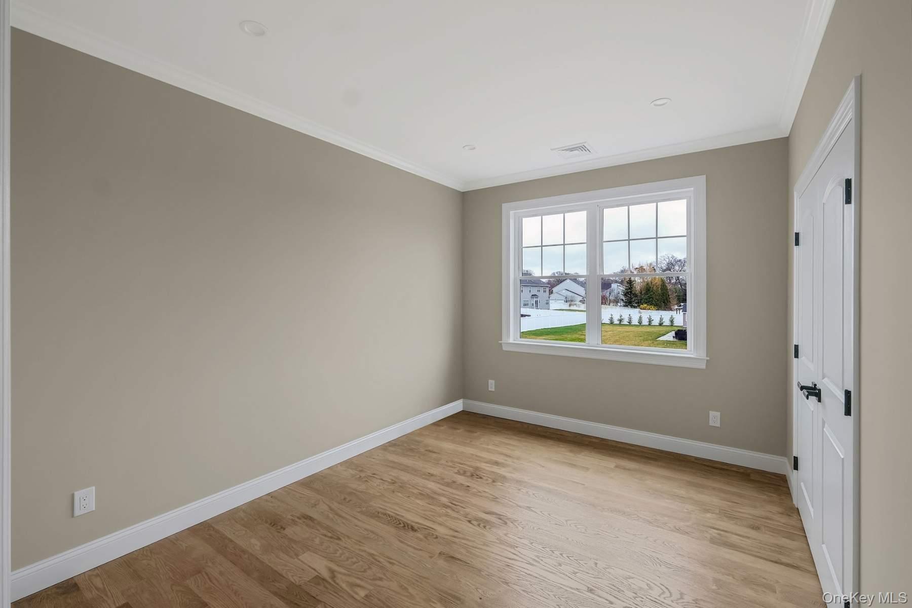 #25 photo, 457 Pond Path, সাফোক কাউন্টি East Setauket , NY 11733