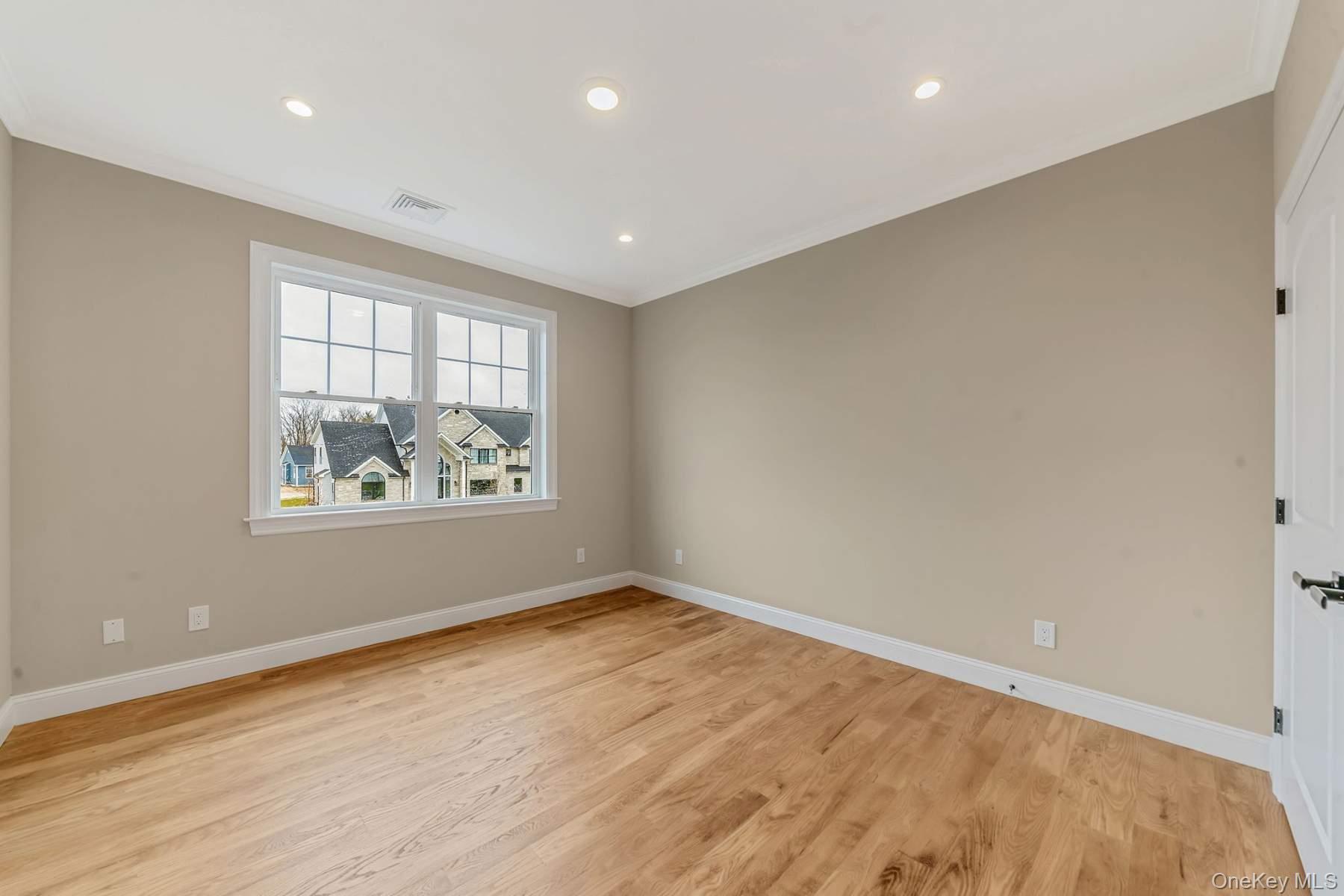 #32 photo, 457 Pond Path, সাফোক কাউন্টি East Setauket , NY 11733