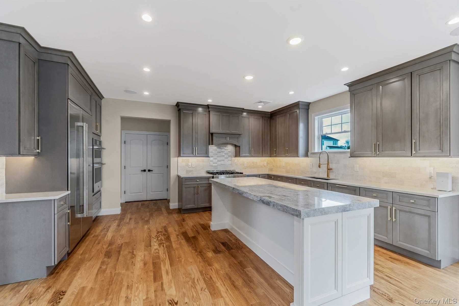 #7 photo, 457 Pond Path, সাফোক কাউন্টি East Setauket , NY 11733