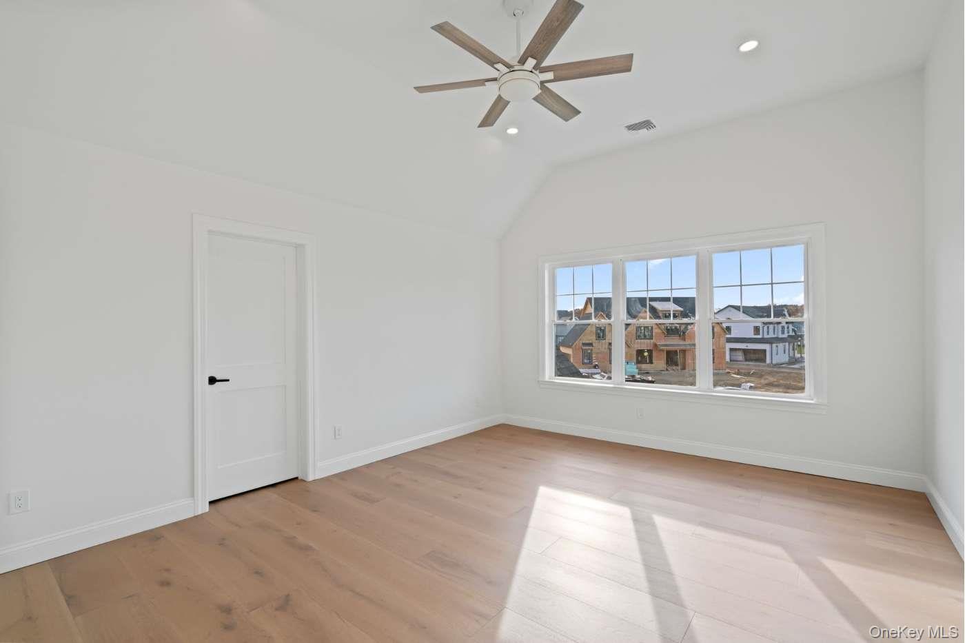 #18 photo, 457 Pond Path, সাফোক কাউন্টি East Setauket , NY 11733