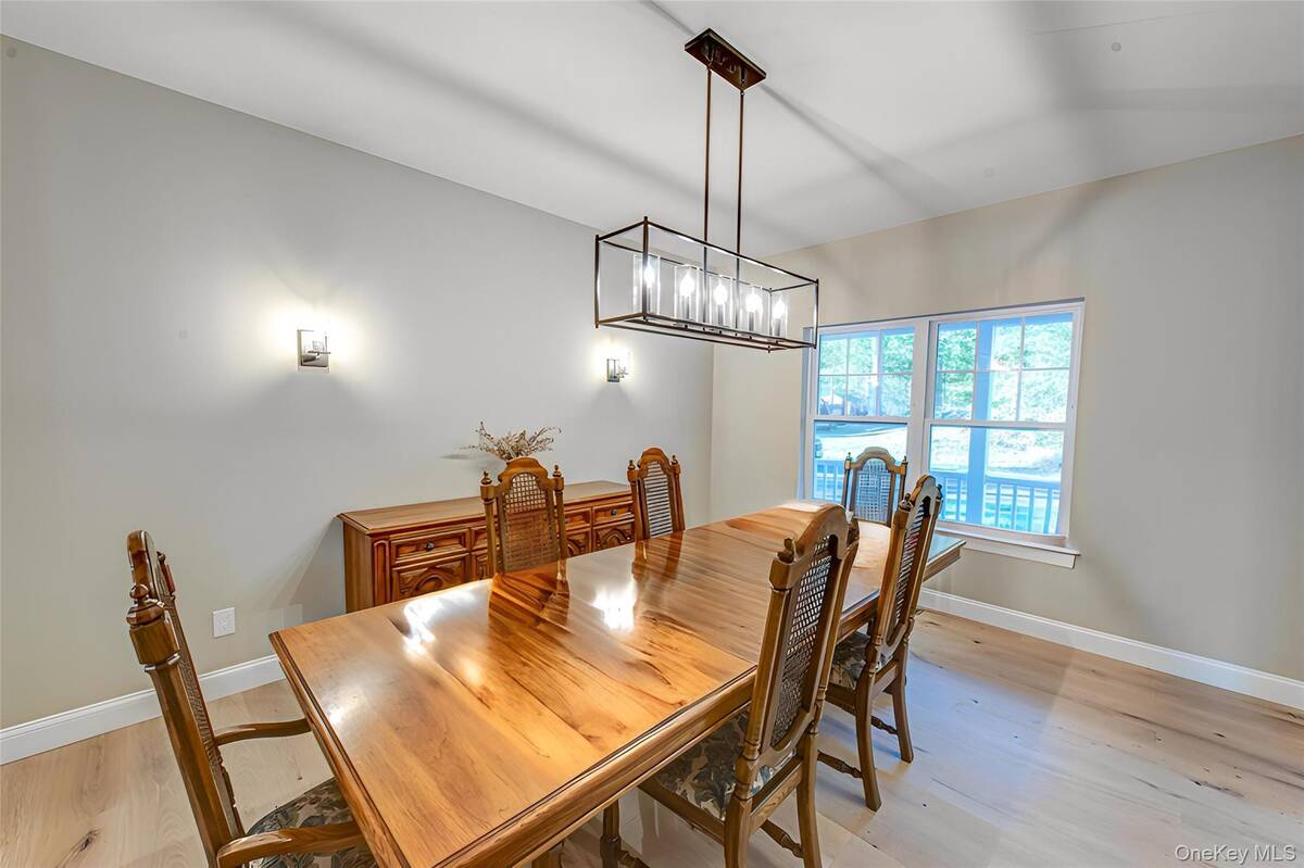 #10 photo, 457 Pond Path, সাফোক কাউন্টি East Setauket , NY 11733