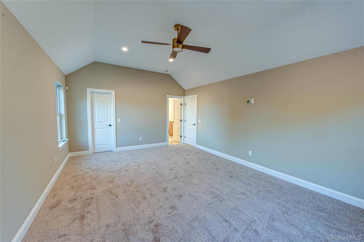 #14 photo, 457 Pond Path, সাফোক কাউন্টি East Setauket , NY 11733