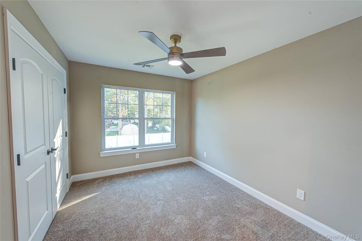 #17 photo, 457 Pond Path, সাফোক কাউন্টি East Setauket , NY 11733