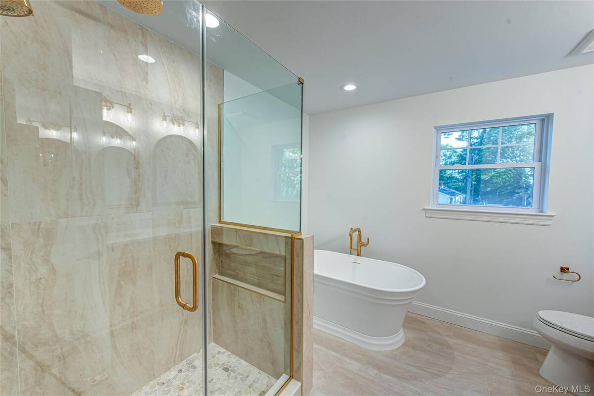 #20 photo, 457 Pond Path, সাফোক কাউন্টি East Setauket , NY 11733