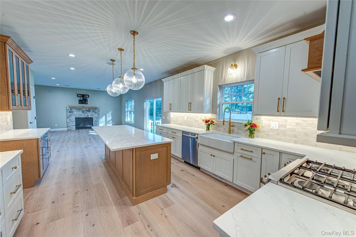 #6 photo, 457 Pond Path, সাফোক কাউন্টি East Setauket , NY 11733