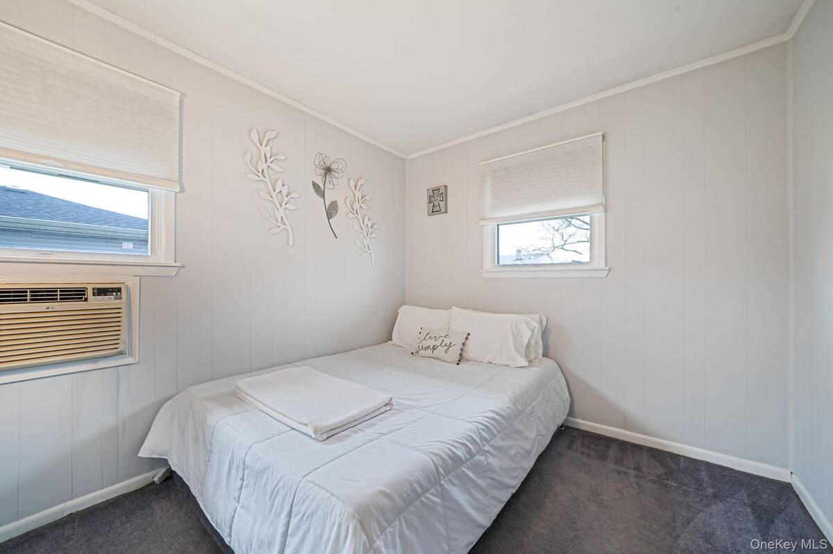 #11 photo, 141 Conerty Street, সাফোক কাউন্টি Brentwood , NY 11717