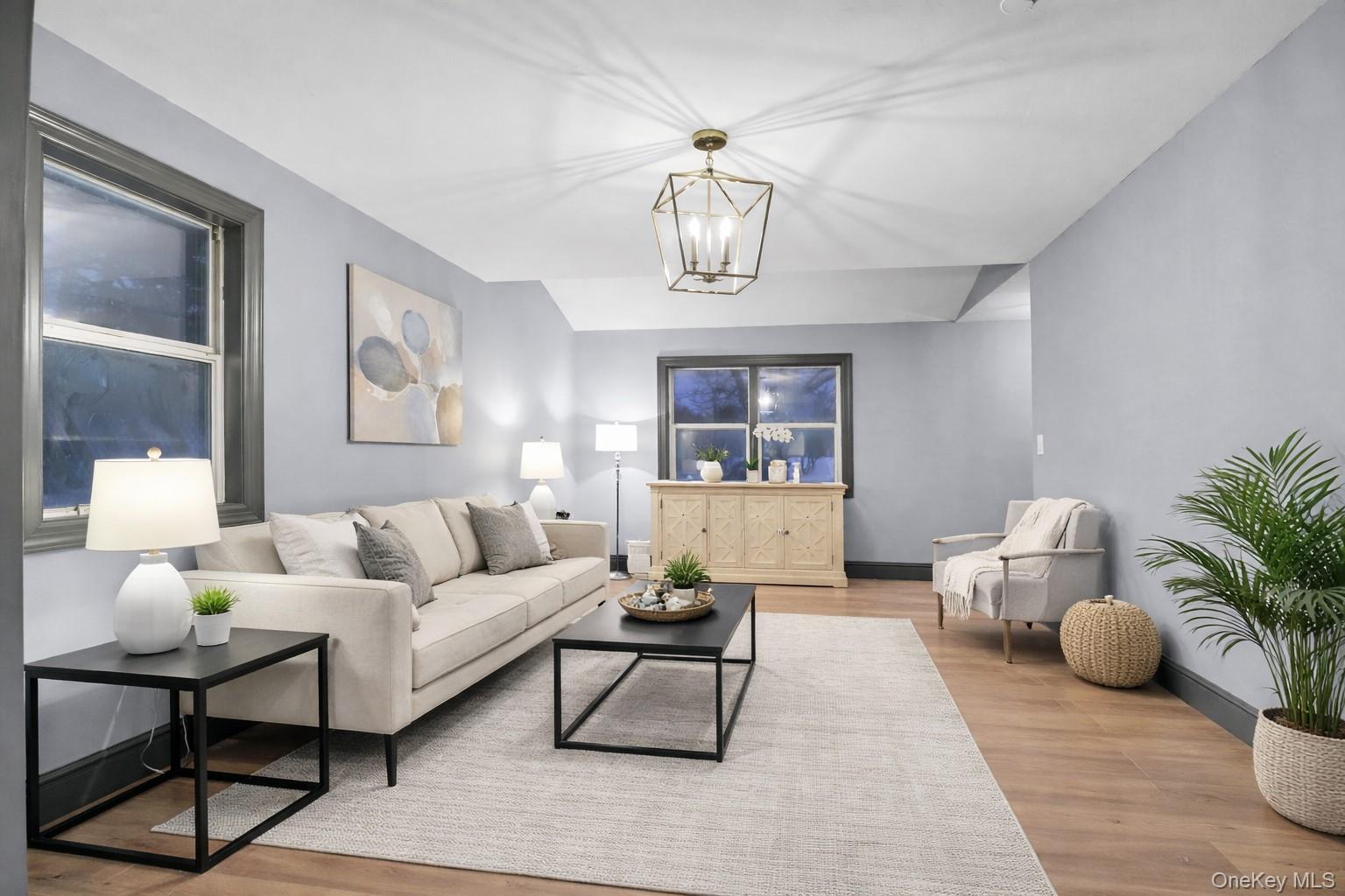 #1 photo, 99 Ontario St, সাফোক কাউন্টি Port Jefferson Station , NY 11776