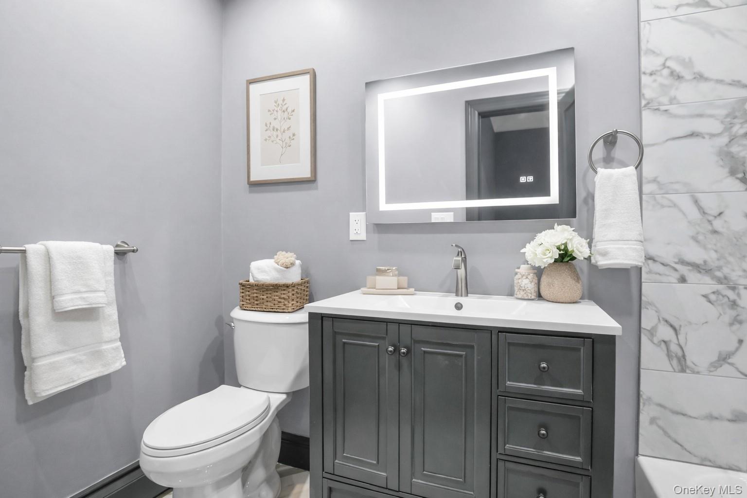 #19 photo, 99 Ontario St, সাফোক কাউন্টি Port Jefferson Station , NY 11776