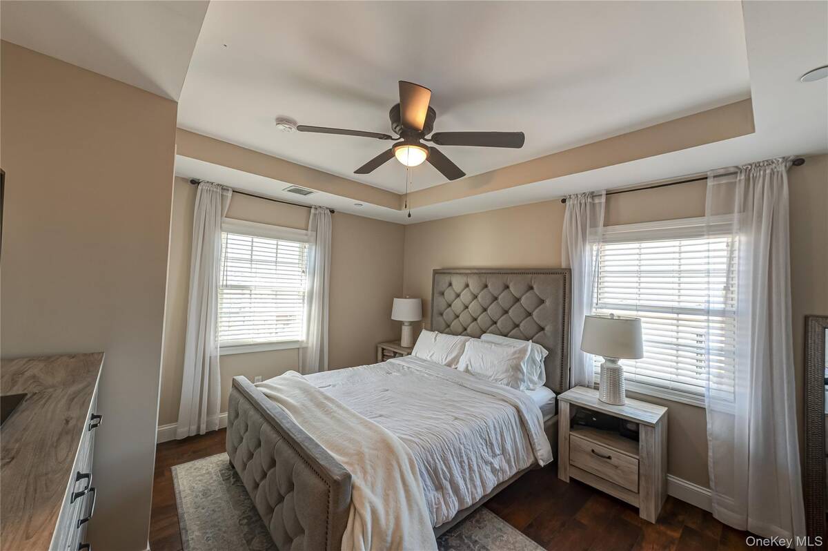 #12 photo, 36 West Boulevard, নাসাউ কাউন্টি East Rockaway , NY 11518