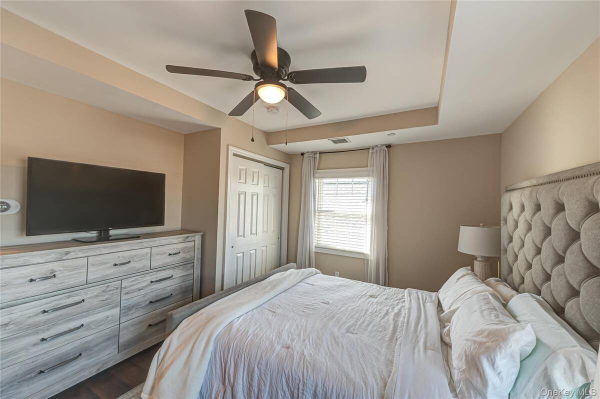 #13 photo, 36 West Boulevard, নাসাউ কাউন্টি East Rockaway , NY 11518