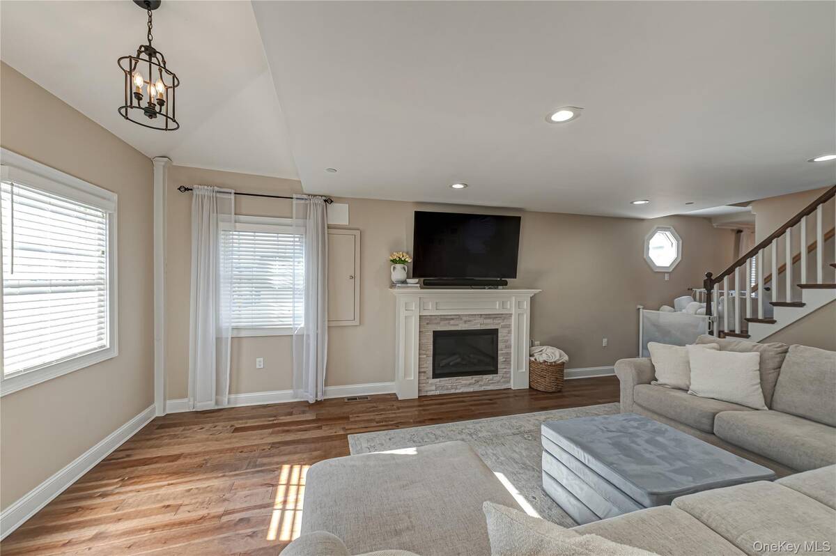 #3 photo, 36 West Boulevard, নাসাউ কাউন্টি East Rockaway , NY 11518