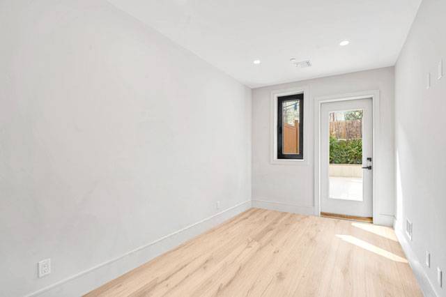 #11 photo, 266 10th St, Gowanus , NY 11215