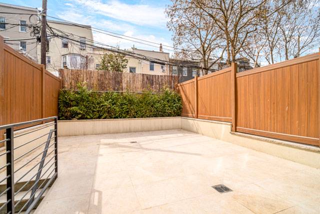 #25 photo, 266 10th St, Gowanus , NY 11215