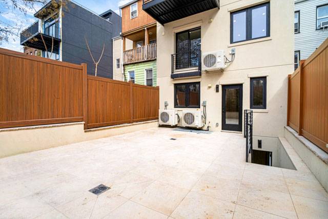 #26 photo, 266 10th St, Gowanus , NY 11215