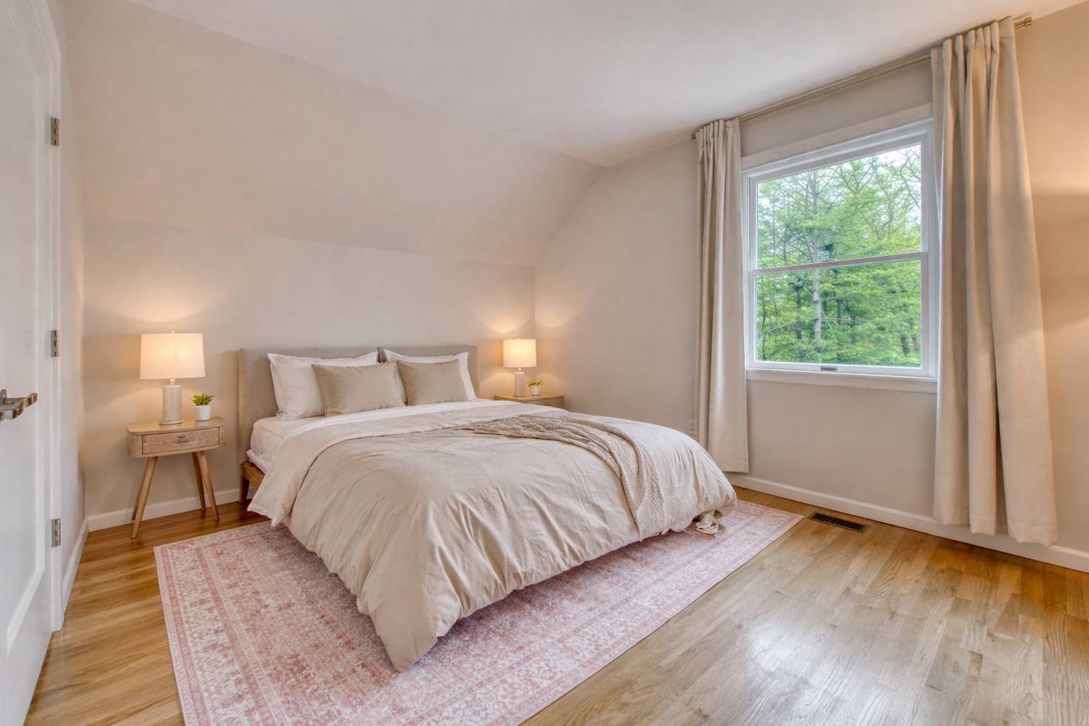 #9 photo, 51 Alewive Brook Road, সাফোক কাউন্টি East Hampton , NY 11937