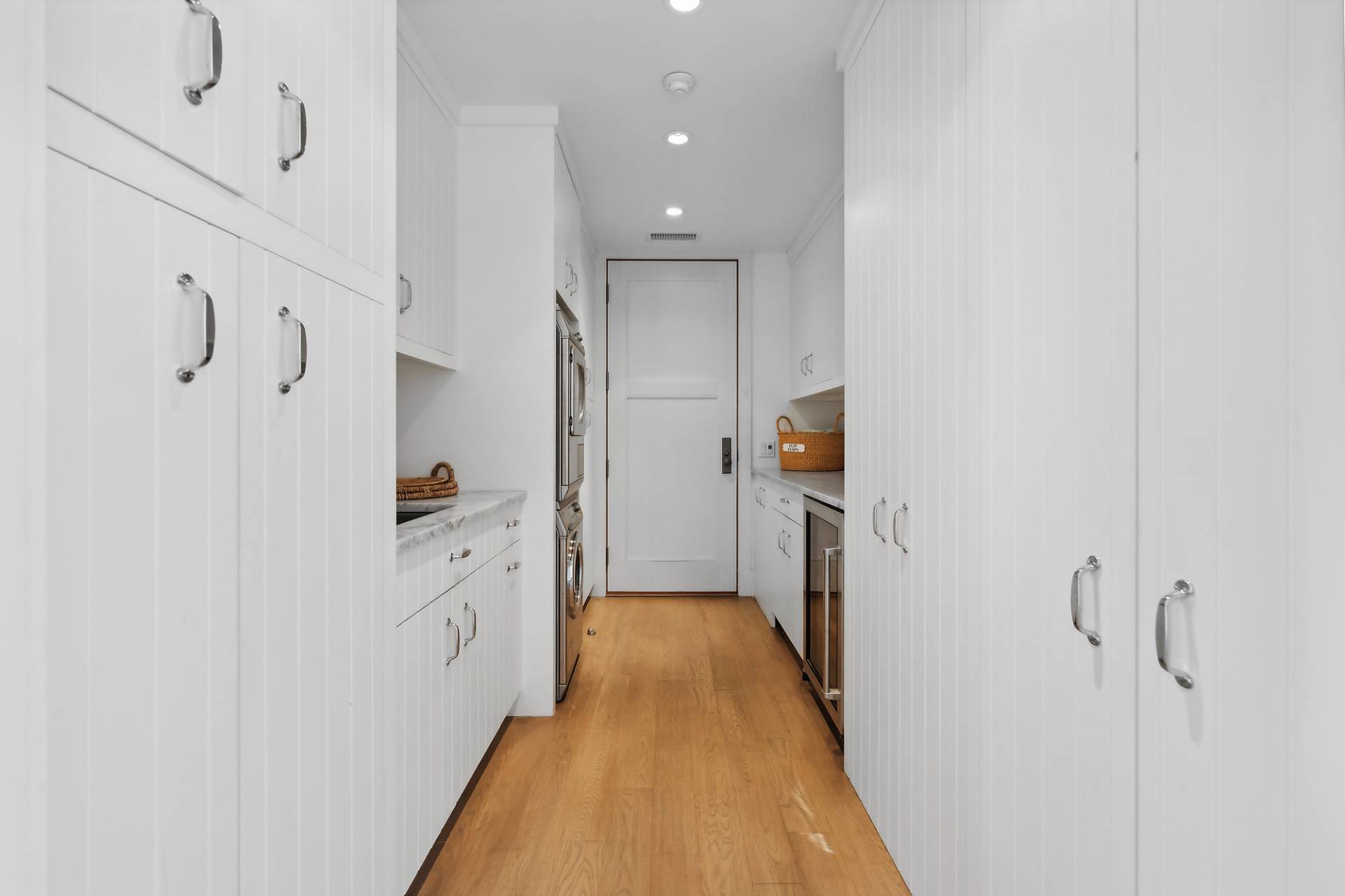 #12 photo, 210 Towd Point Road, מחוז סאפוק Southampton , NY 11968