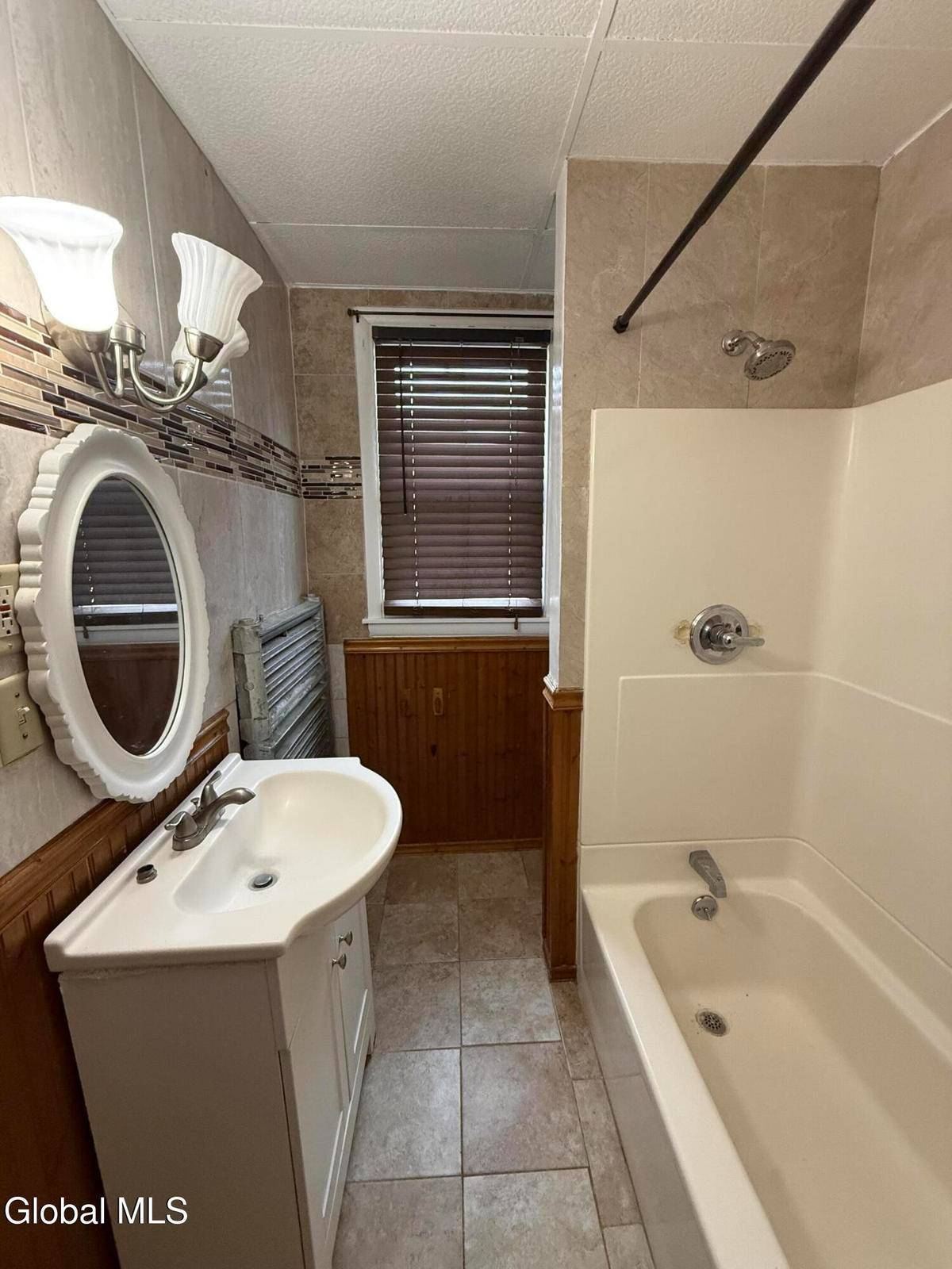 #6 photo, 23 Hampton Street, #2, Albany , NY 12209