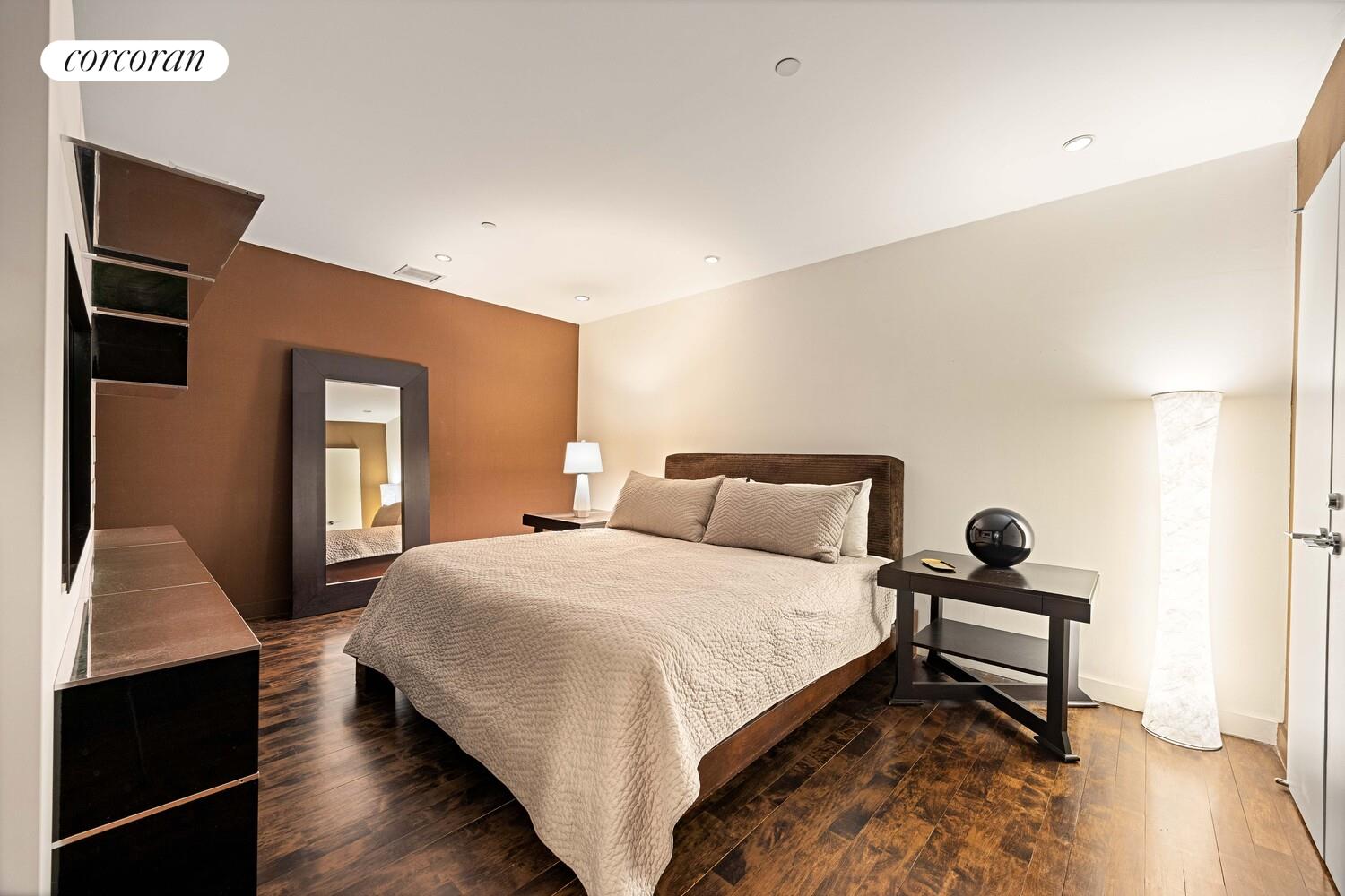 #6 photo, 15 BROAD Street, Financial District , NY 10005