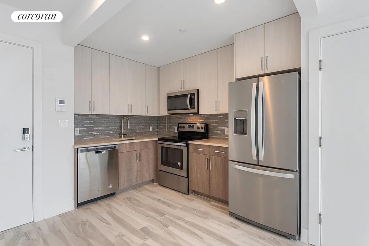 #5 photo, Astoria, Astoria , NY 11102