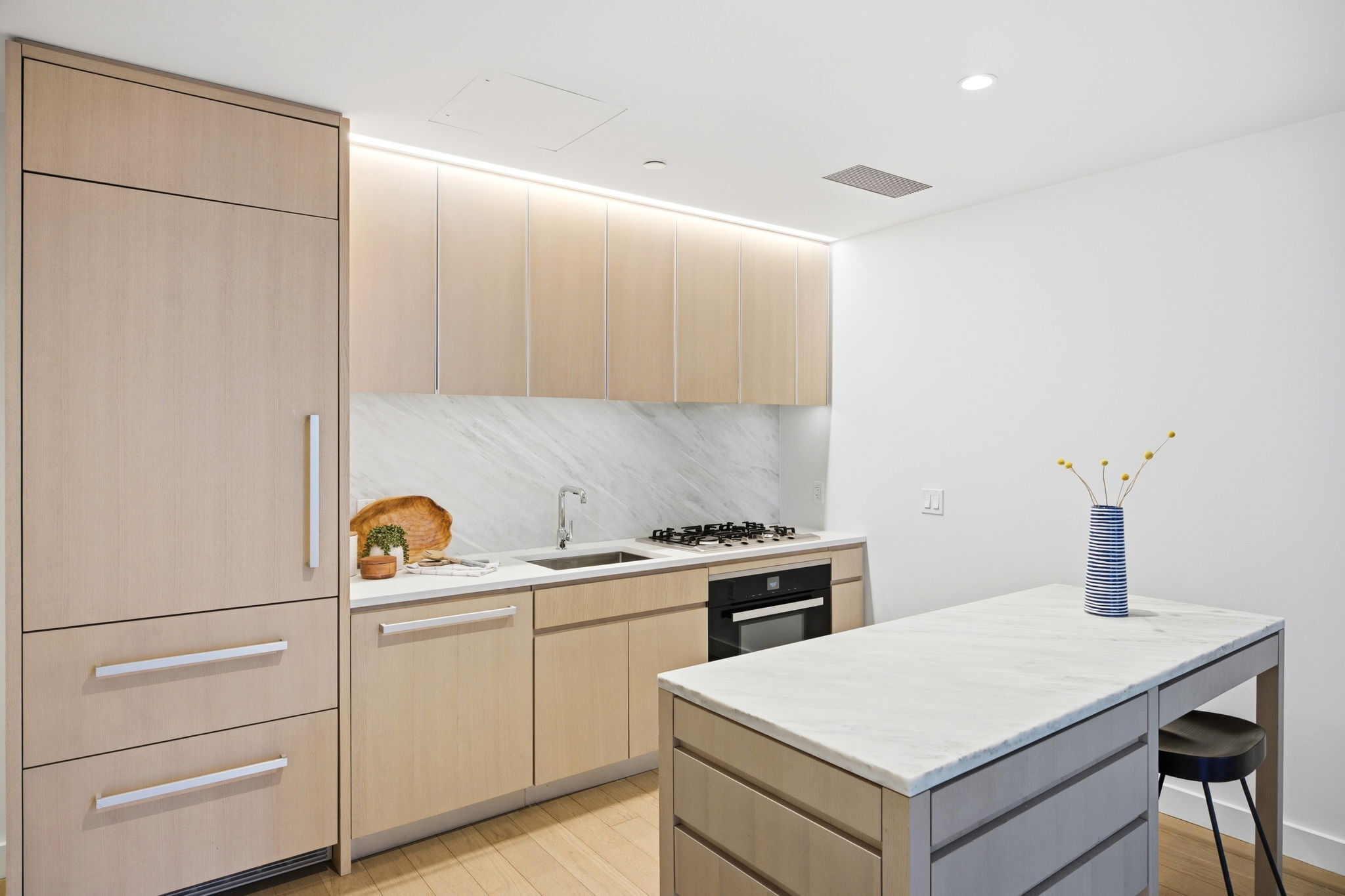 #9 photo, 500 W 45th Street, ম্যানহাটন Hell's Kitchen , NY 10036